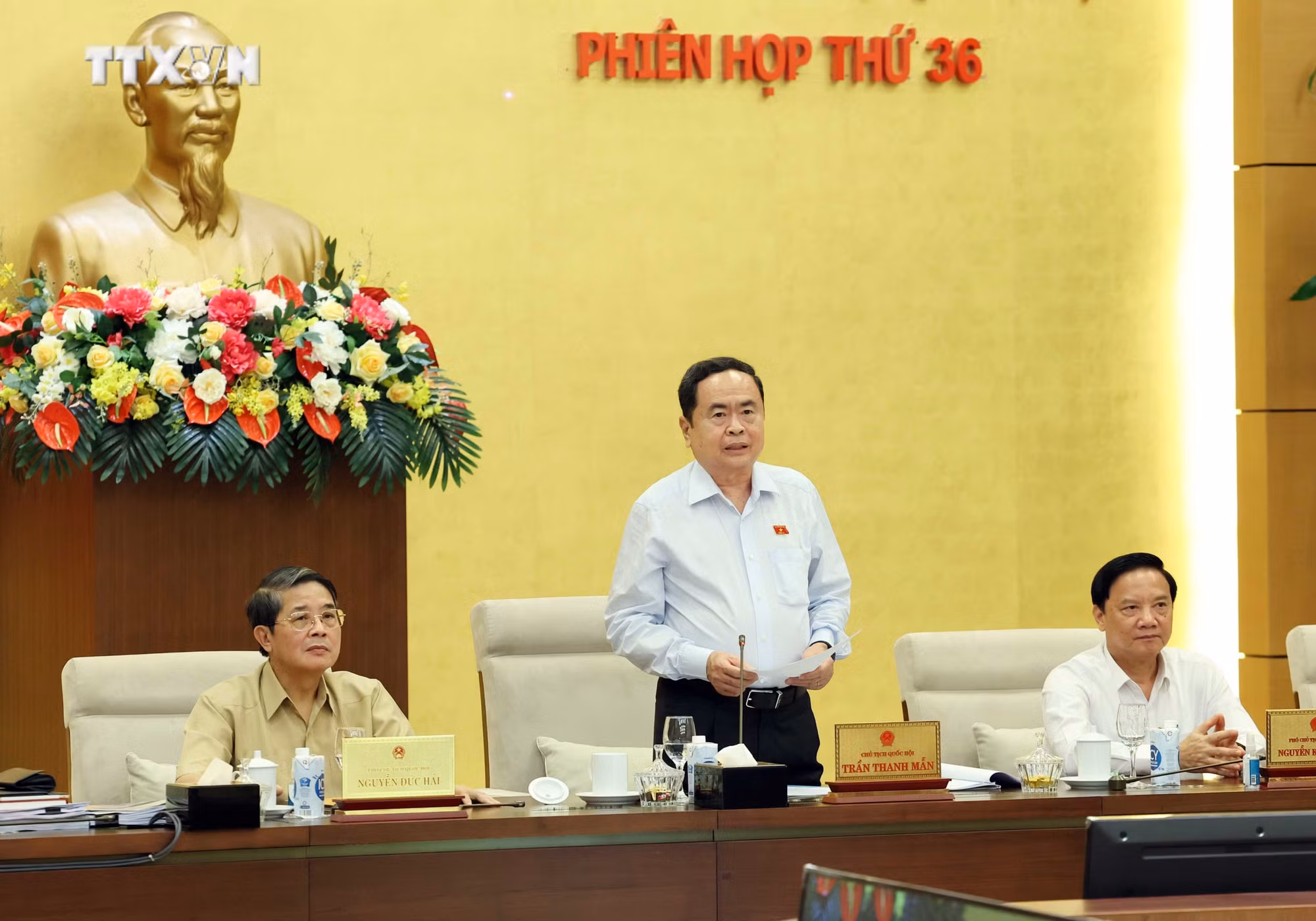 vna_potal_be_mac_phien_hop_thu_36_cua_uy_ban_thuong_vu_quoc_hoi_7553427.jpg