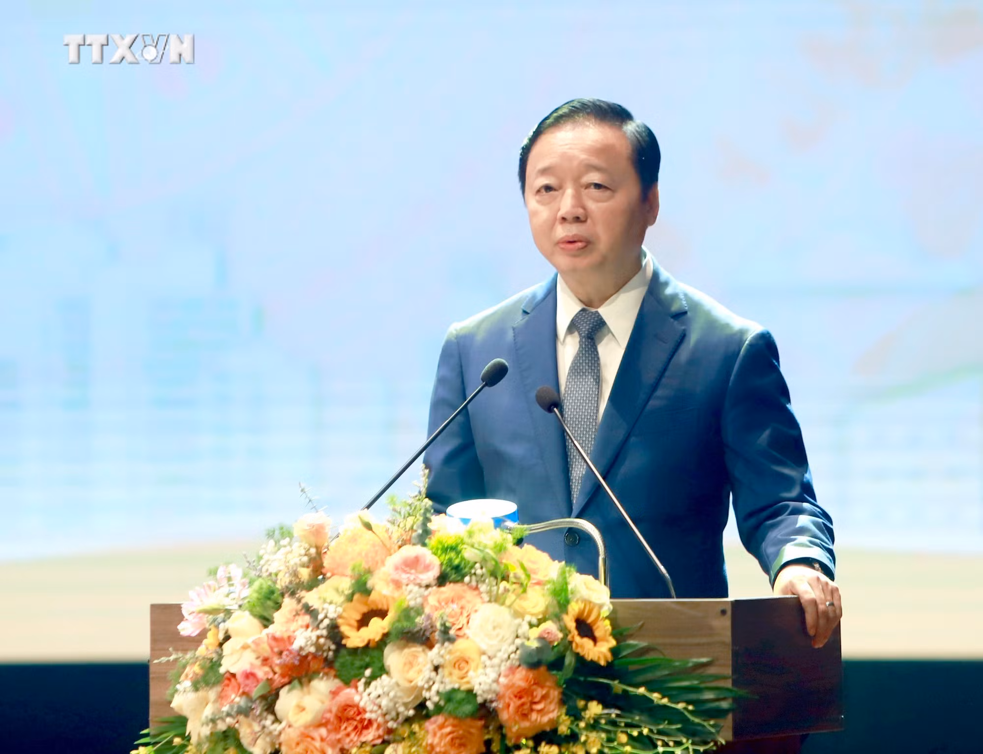 vna_potal_pho_thu_tuong_chinh_phu_tran_hong_ha_du_hoi_nghi_cong_bo_quy_hoach_tinh_vinh_phuc_7255444.jpg
