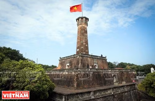 Cột cờ Hà Nội - biểu tượng của Thủ đô nghìn năm văn hiến