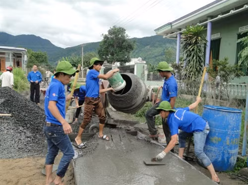 Xây dựng nông thôn mới ở Krông Bông - gian nan hành trình về đích