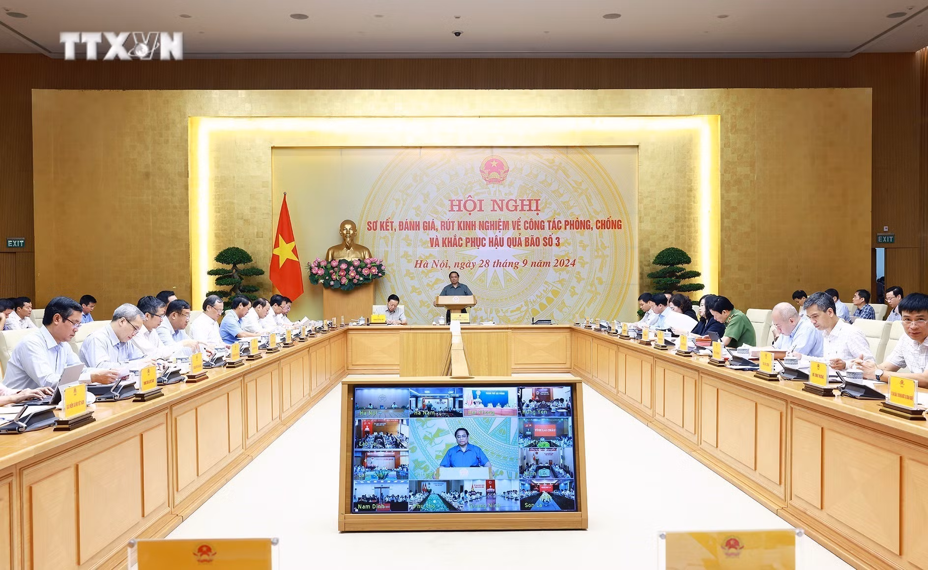 vna_potal_thu_tuong_chu_tri_hoi_nghi_so_ket_cong_tac_khac_phuc_hau_qua_bao_so_3__7621410.jpg