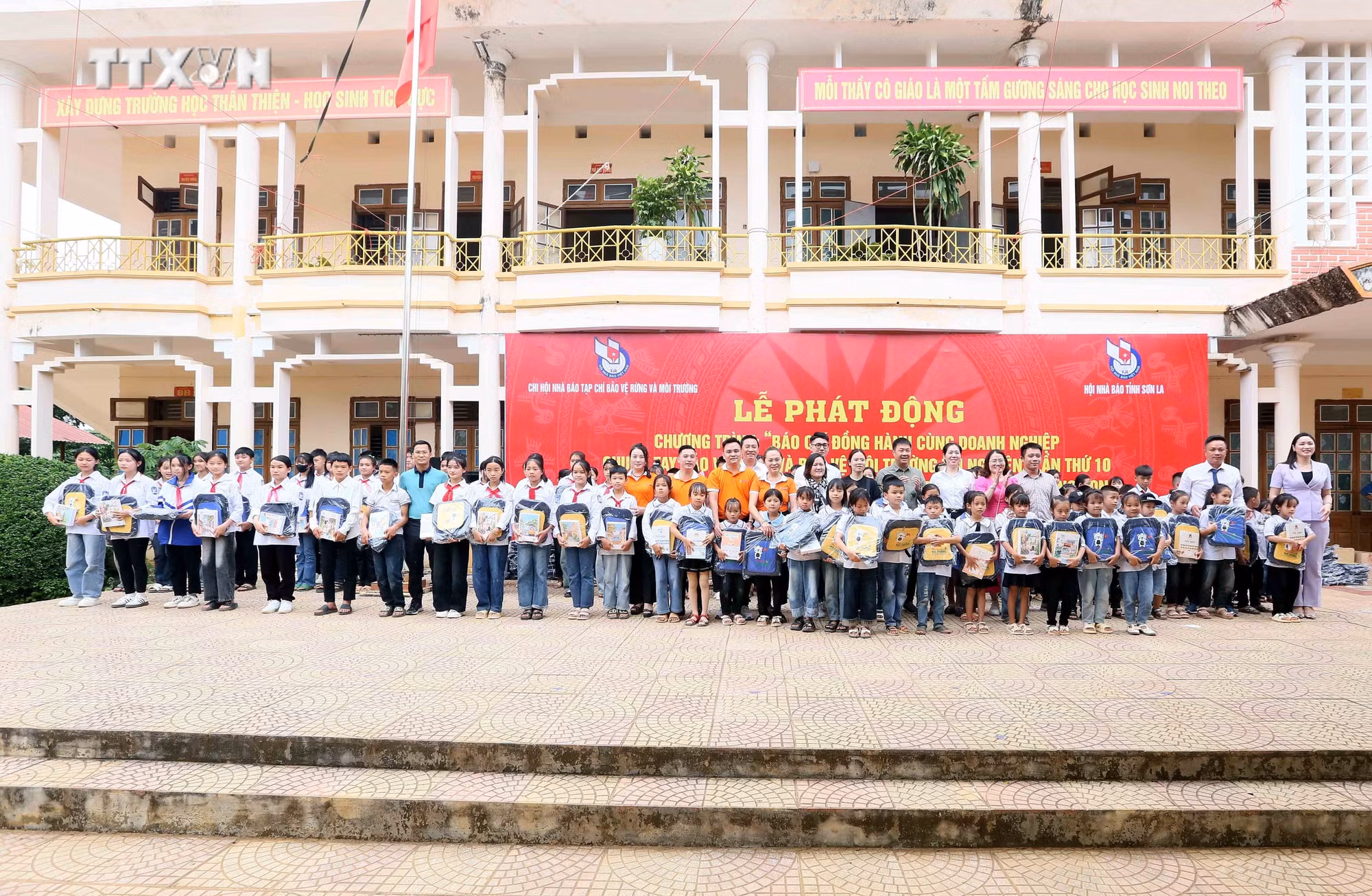 vna_potal_“bao_chi_dong_hanh_cung_doanh_nghiep_chung_tay_bao_ve_rung_va_bao_ve_moi_truong_tai_nguyen”_tai_son_la_7647230.jpg