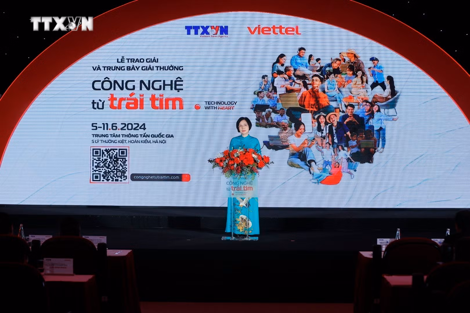 vna_potal_le_trao_giai_va_trung_bay_giai_thuong_cong_nghe_tu_trai_tim__7413513.jpeg