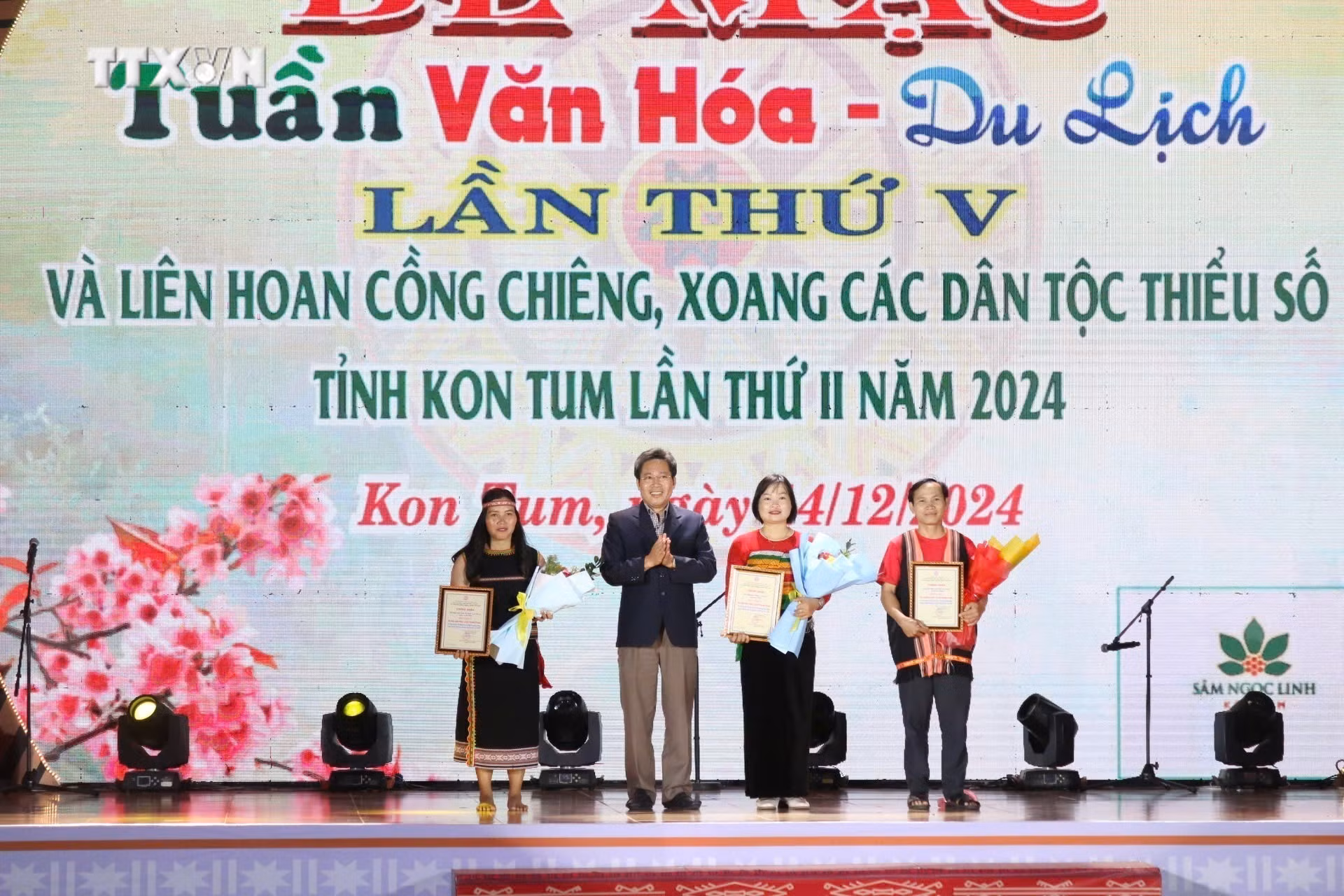 vna_potal_kon_tum_le_be_mac_tuan_van_hoa_-_du_lich_lan_thu_5_7757030.jpg
