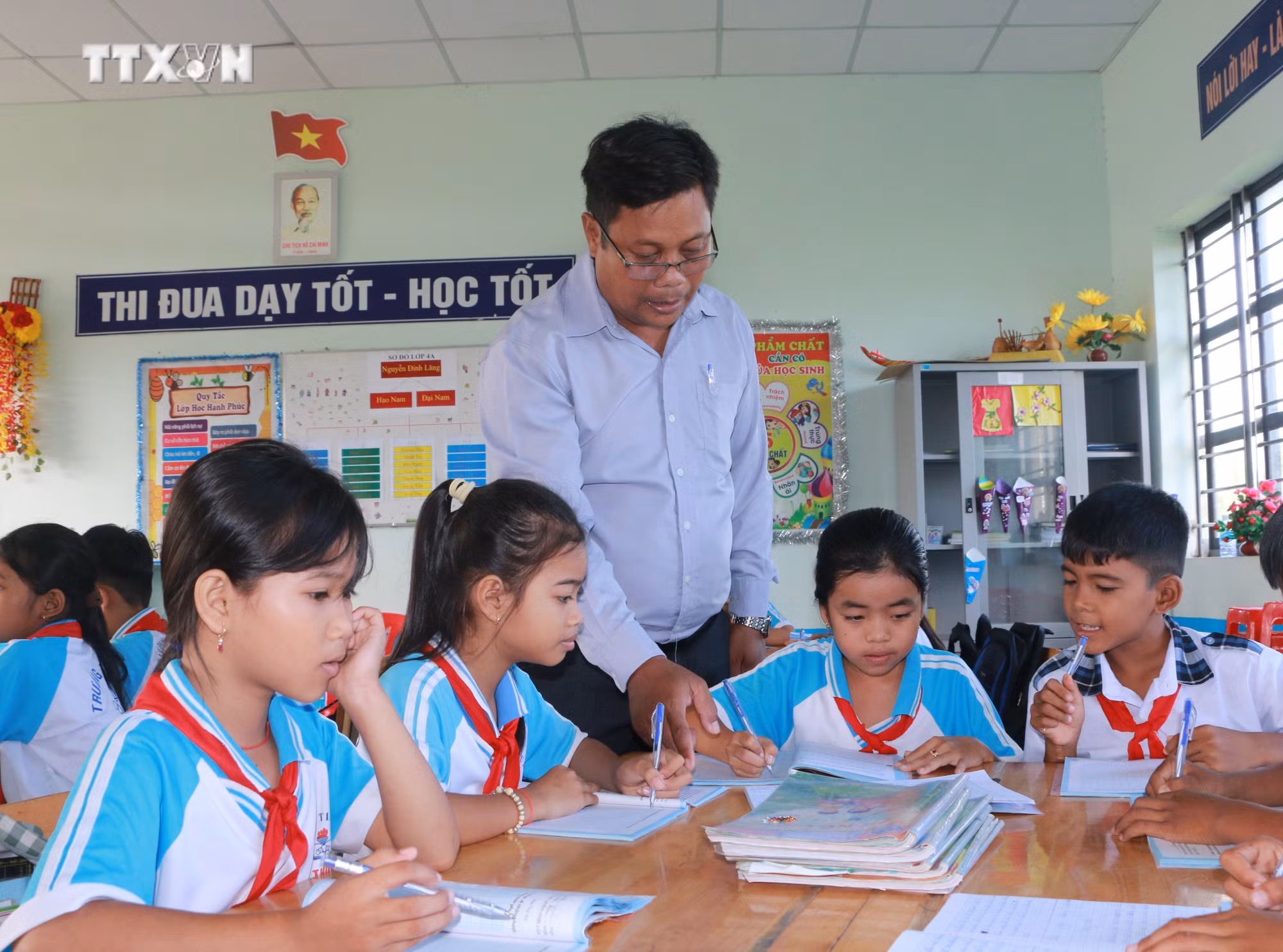 vna_potal_soc_trang_quan_tam_phat_trien_giao_duc_vung_dan_toc_khmer_7691760.jpg