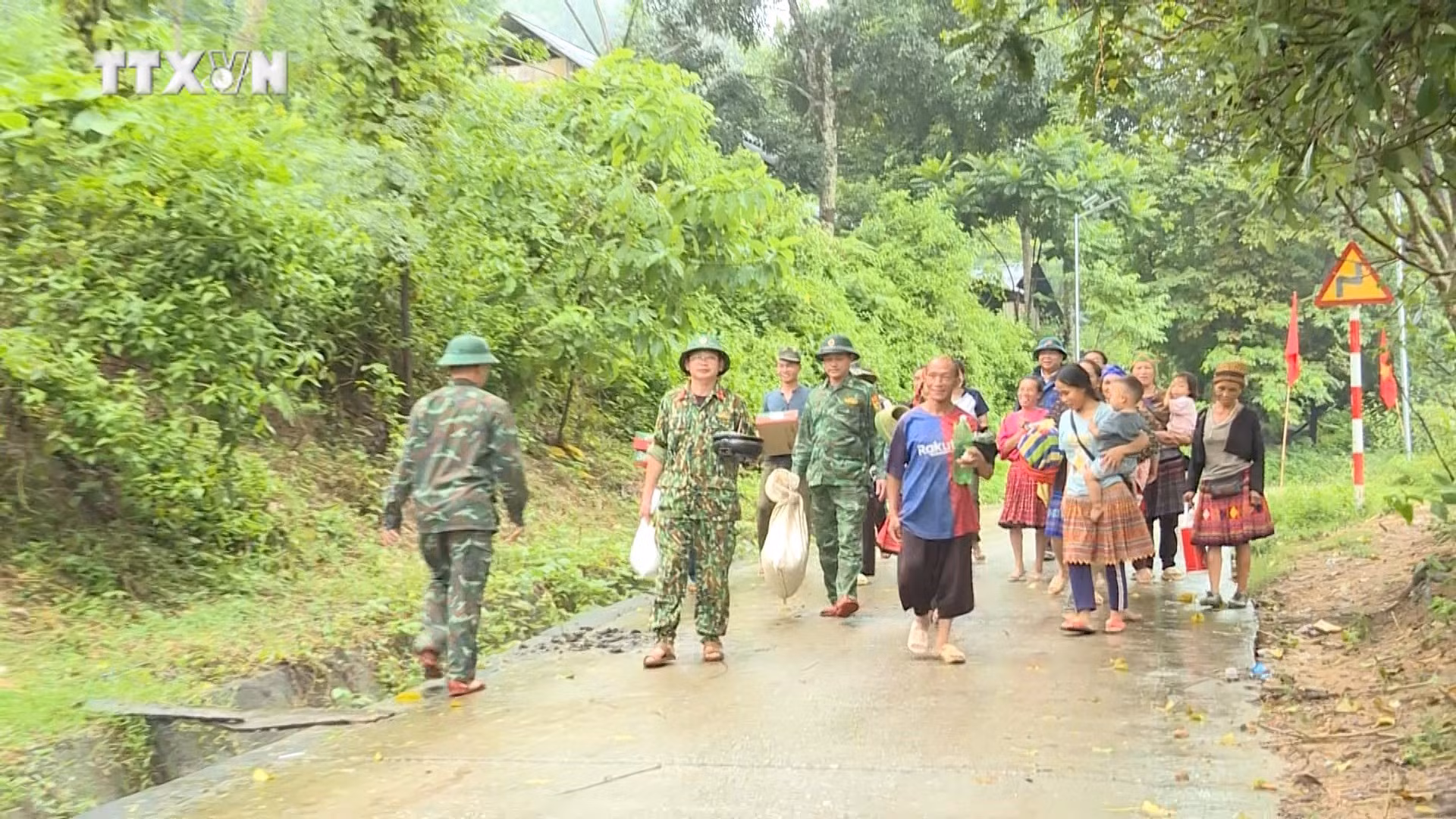 vna_potal_so_tan_245_ho_dan_huyen_muong_lat_thanh_hoa_den_noi_o_an_toan__7610036.jpg
