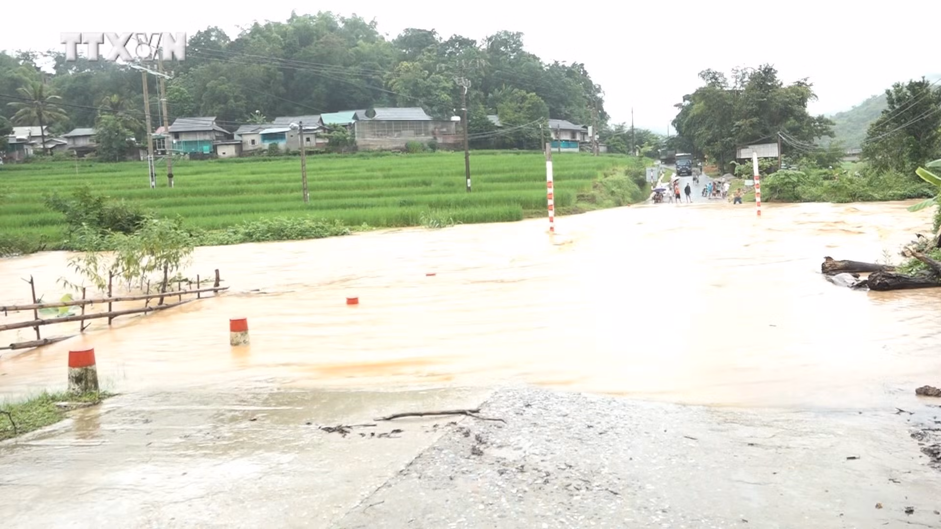 vna_potal_so_tan_245_ho_dan_huyen_muong_lat_thanh_hoa_den_noi_o_an_toan__7610041.jpg
