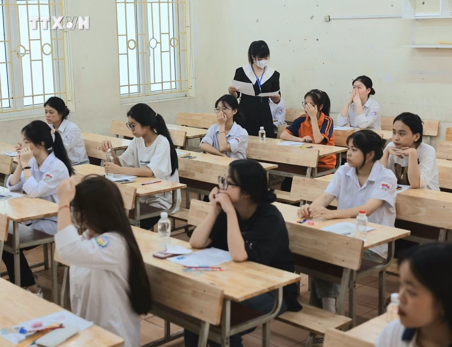 vna_potal_thi_sinh_buoc_vao_ngay_thi_thu_hai_ky_thi_tot_nghiep_thpt_nam_2024_7453691.jpg