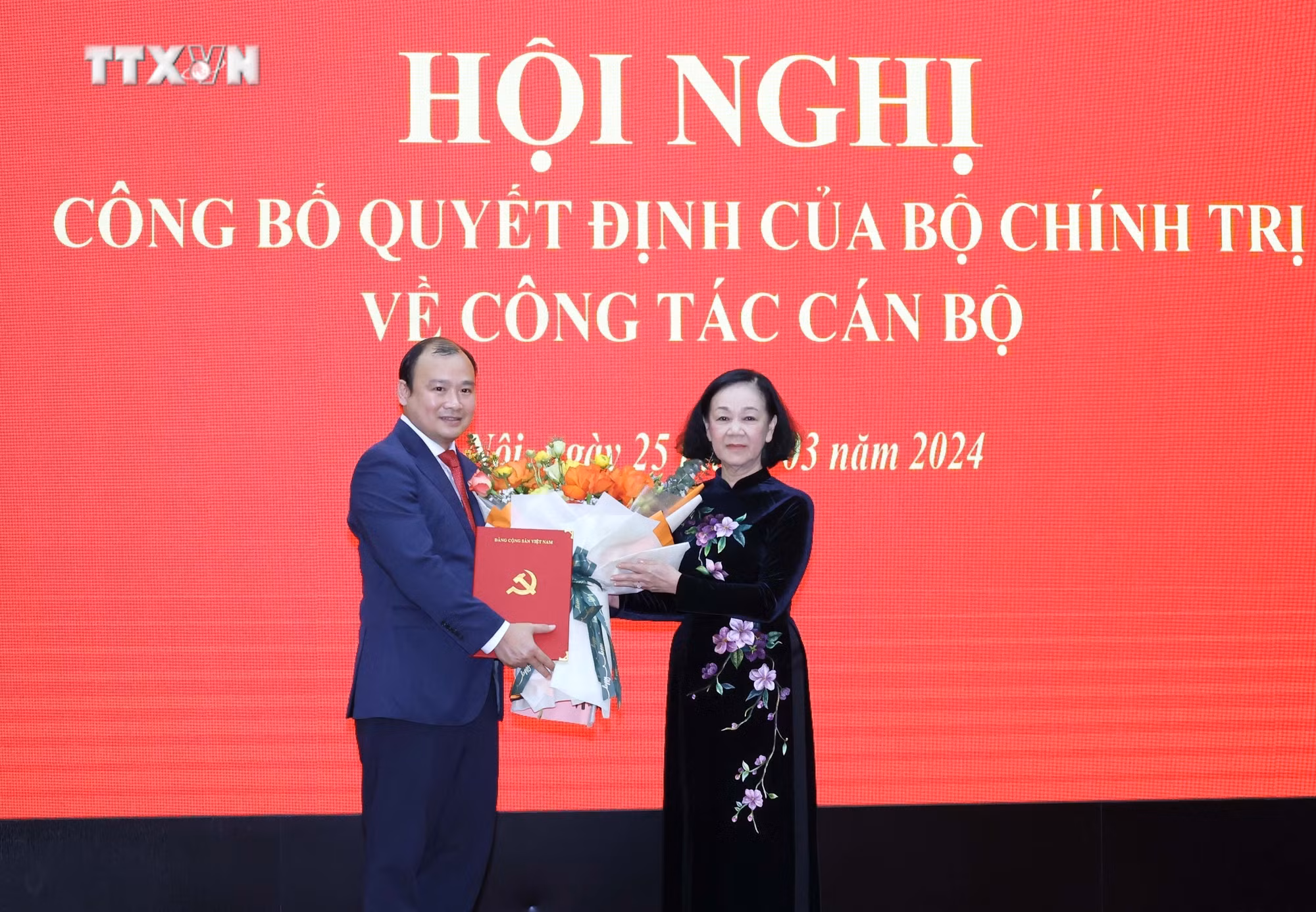 vna_potal_dong_chi_le_hai_binh_giu_chuc_tong_bien_tap_tap_chi_cong_san_7288368.jpg