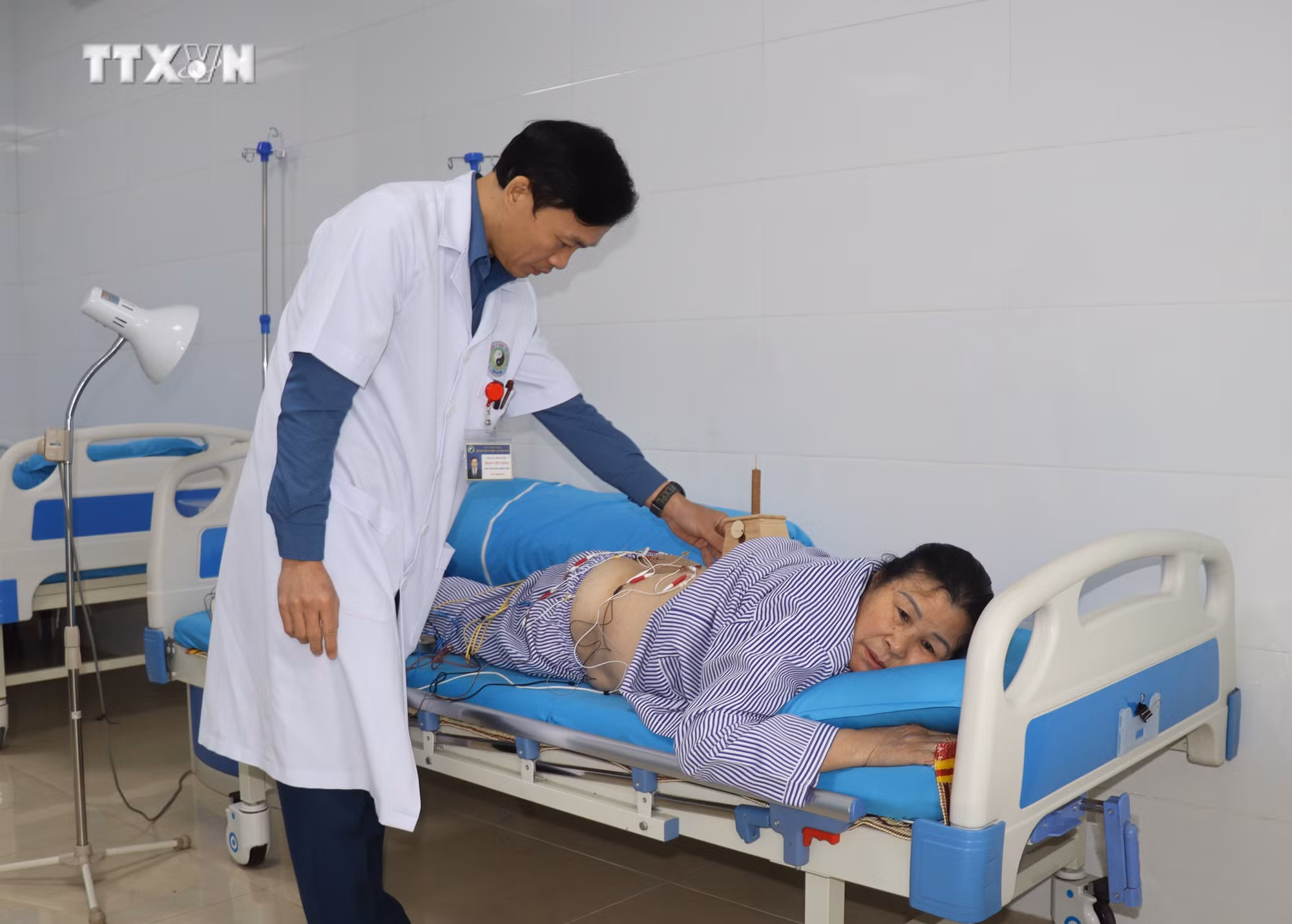 vna_potal_nganh_y_te_ha_tinh_phat_huy_gia_tri_cua_dai_danh_y_hai_thuong_lan_ong_7766371.jpg