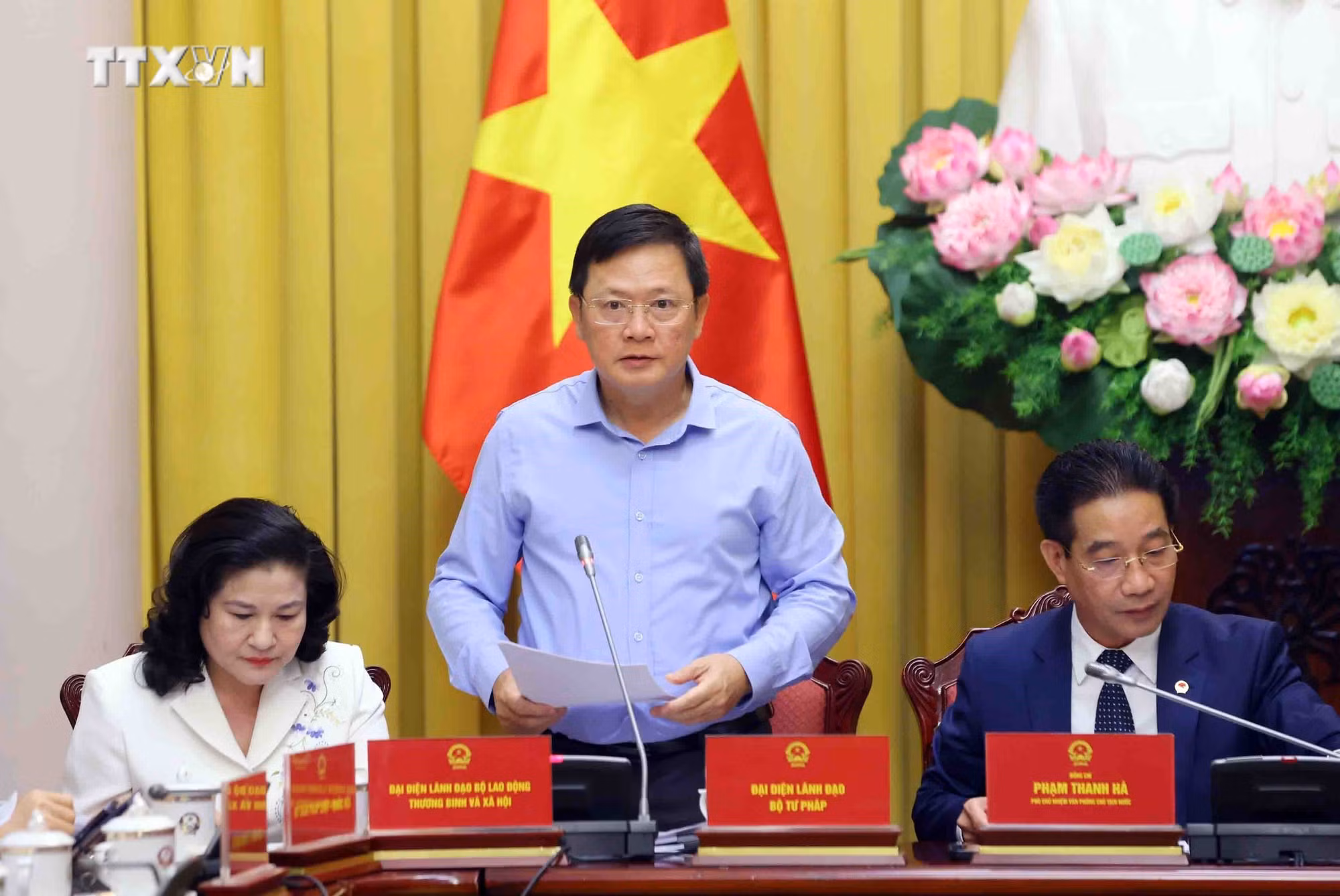 vna_potal_hop_bao_cong_bo_cac_luat_duoc_quoc_hoi_khoa_xv_thong_qua_tai_ky_hop_thu_7_7496394.jpg