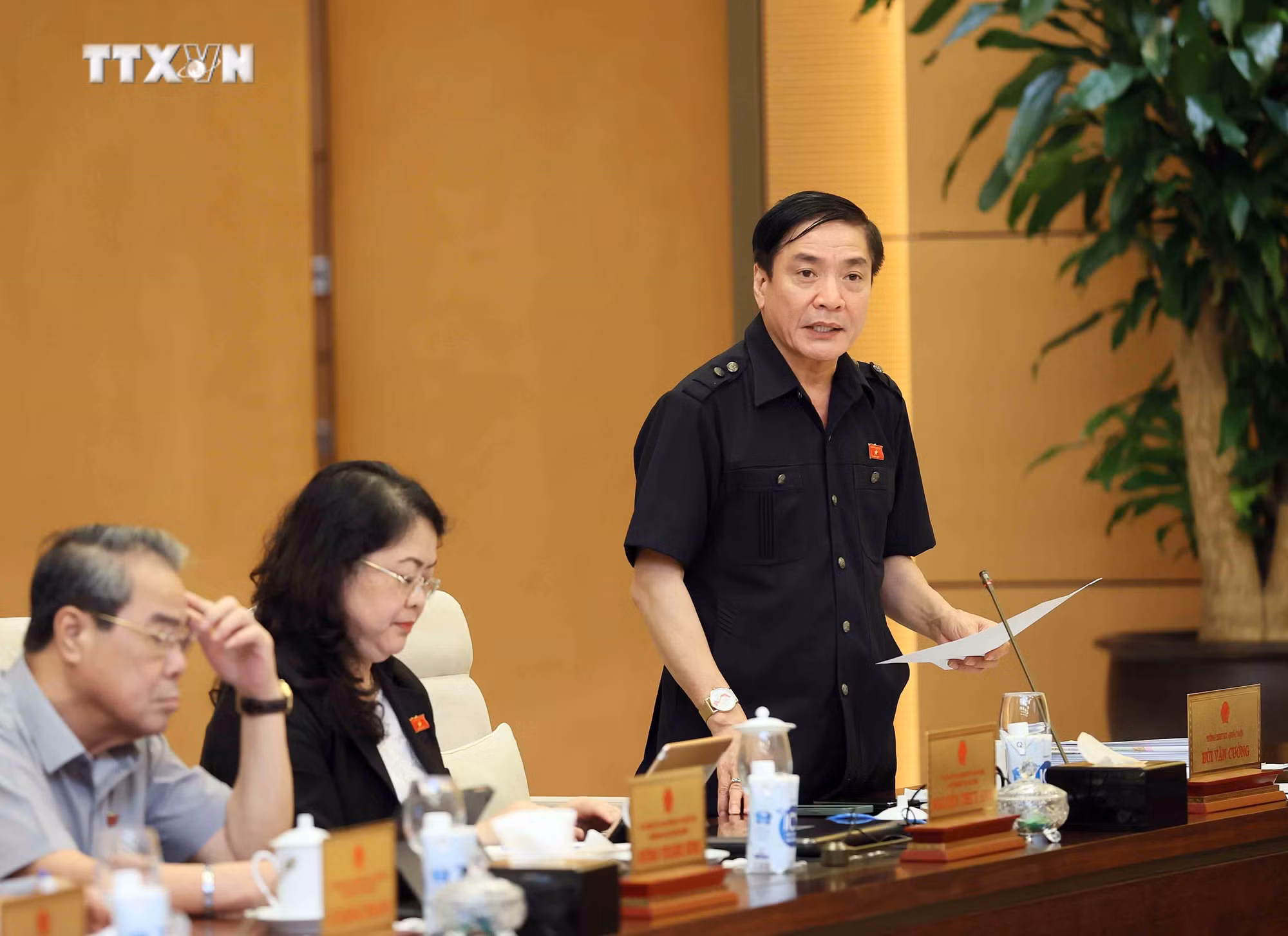vna_potal_ubtv_quoc_hoi_xem_xet_quyet_dinh_viec_sap_xep_don_vi_hanh_chinh_cap_huyen_cap_xa_giai_doan_2023-2025_cua_cac_tinh_nam_dinh_soc_trang_va_tuye_7496409.jpg