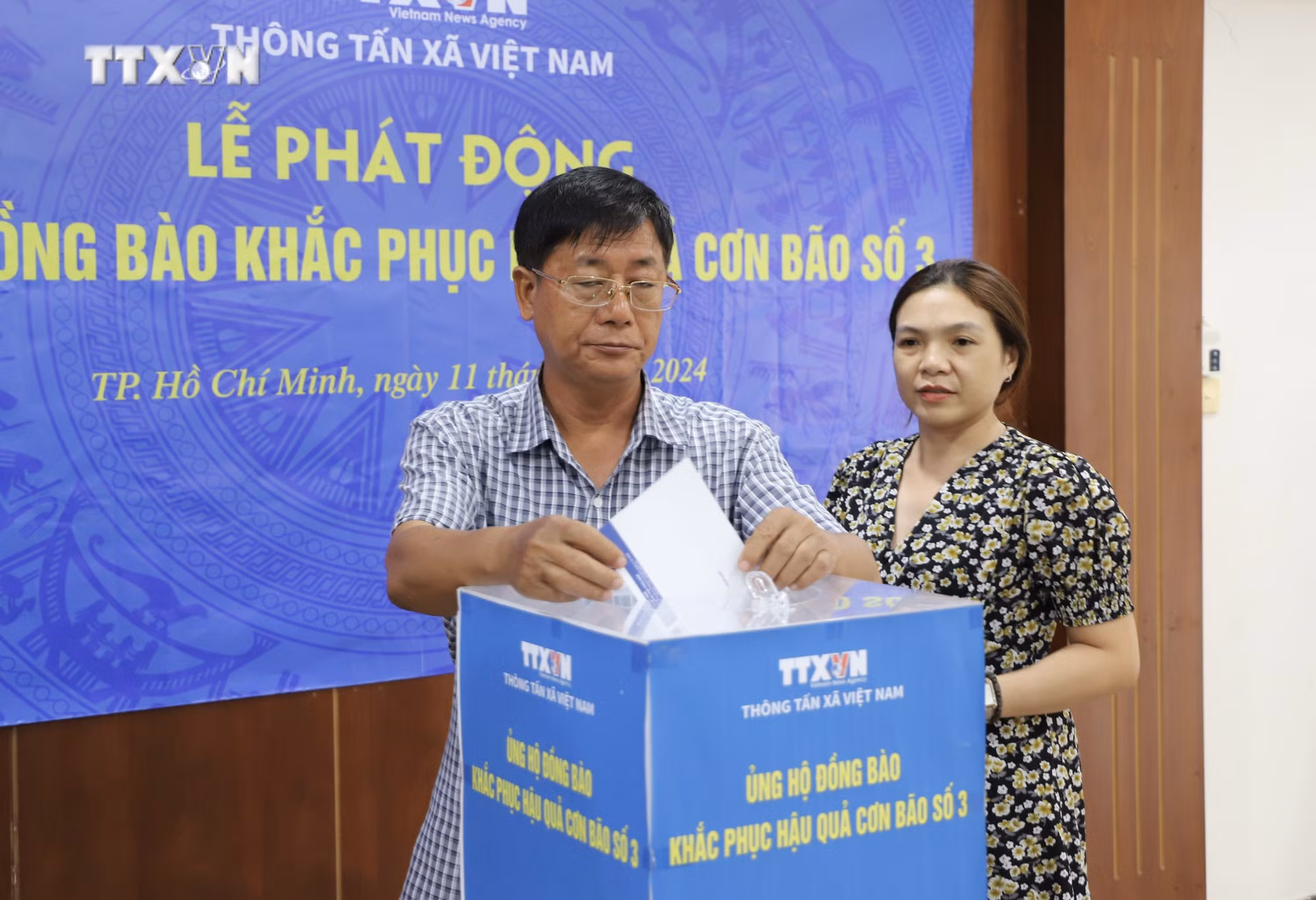 vna_potal_thong_tan_xa_viet_nam_ung_ho_dong_bao_bi_anh_huong_do_con_bao_so_3__7588383.jpeg