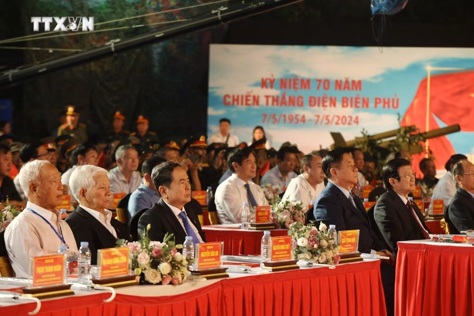 vna_potal_cau_truyen_hinh_dac_biet_ky_niem_70_nam_chien_thang_dien_bien_phu_7360729.jpg