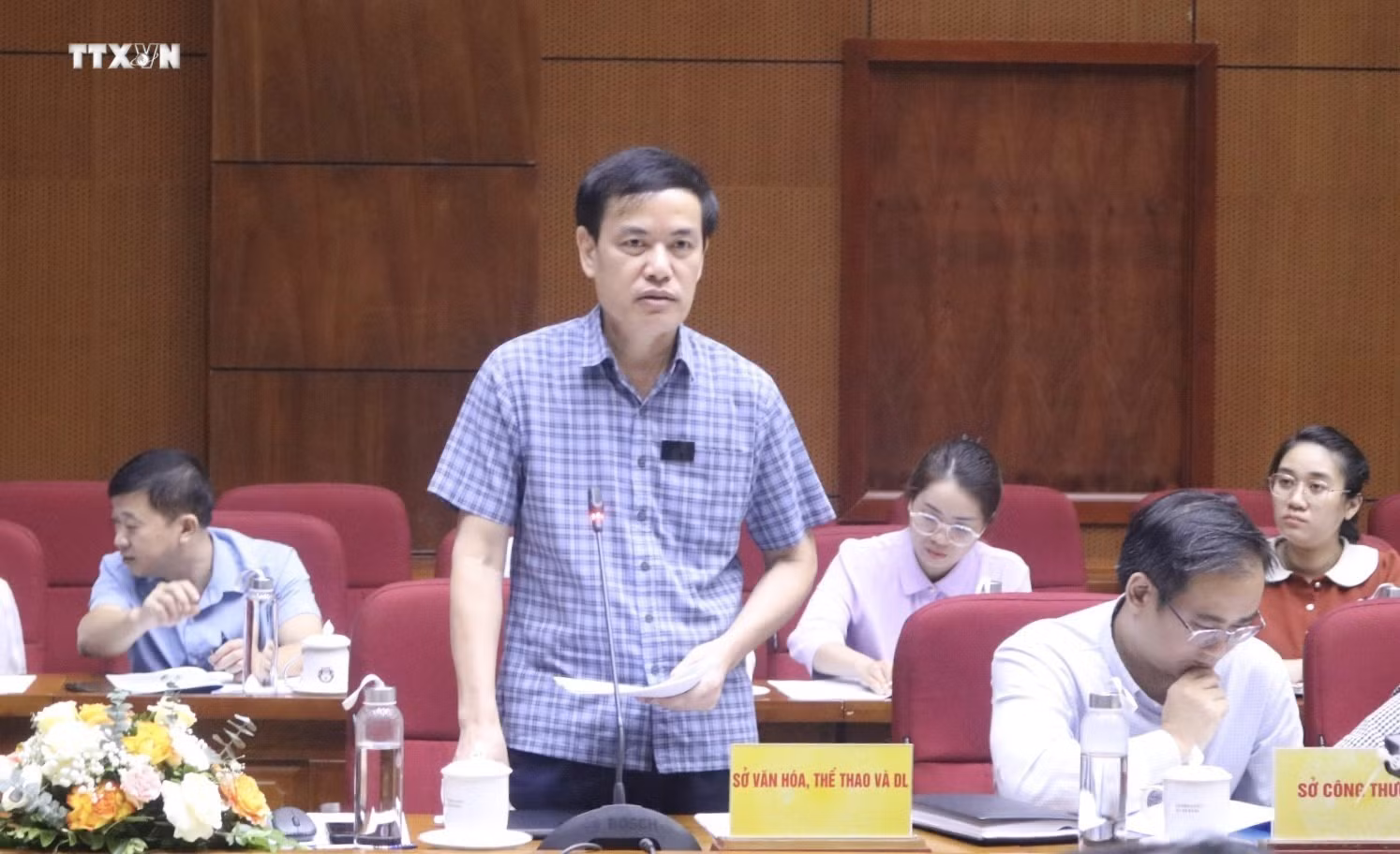 vna_potal_doi_thoai_giua_chu_tich_ubnd_tinh_cao_bang_voi_thanh_nien_7548705.jpeg
