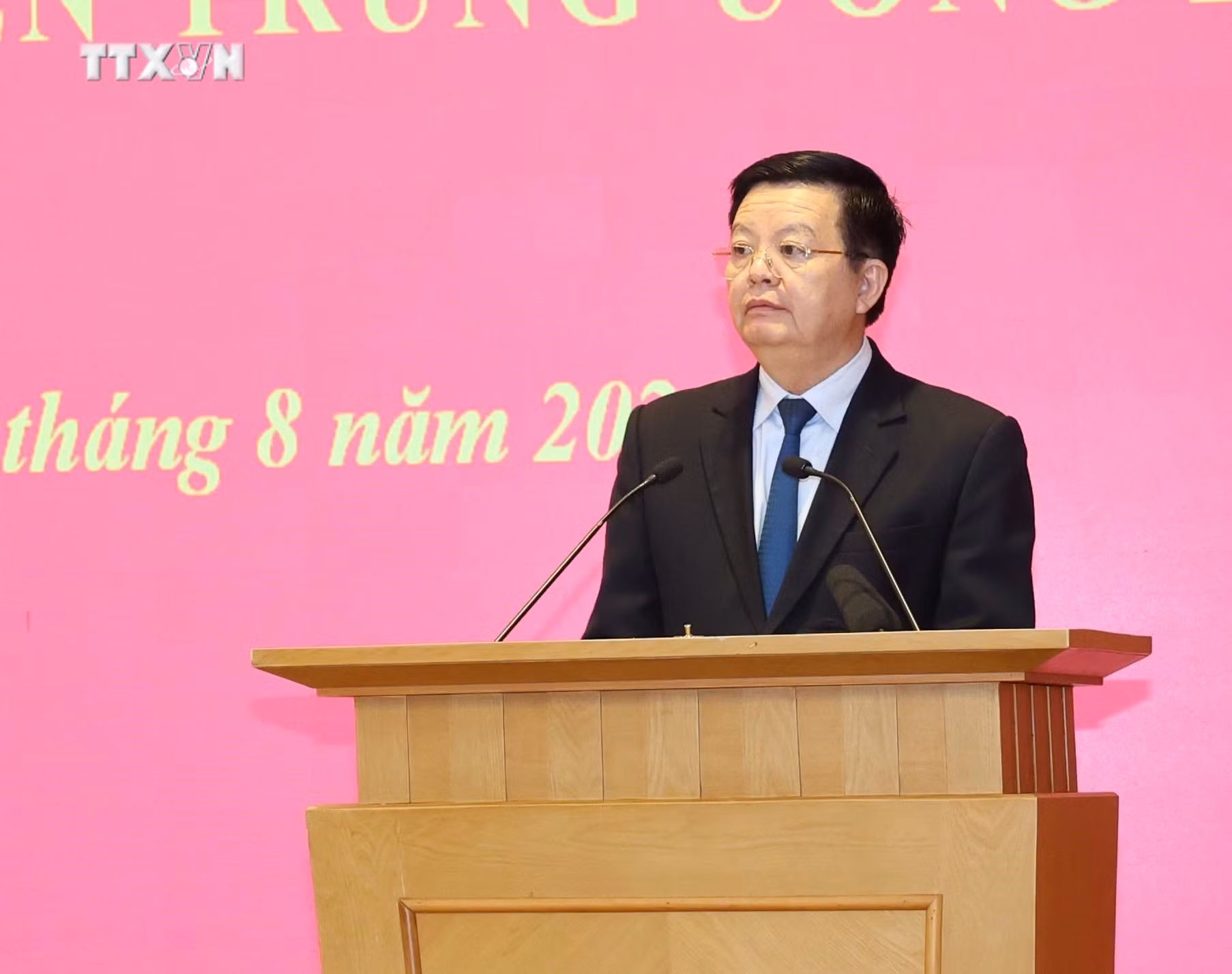 vna_potal_bo_chinh_tri_phan_cong_cac_uy_vien_trung_uong_giu_chuc_truong_ban_kinh_te_trung_uong_va_truong_ban_dan_van_trung_uong_7549276.jpg