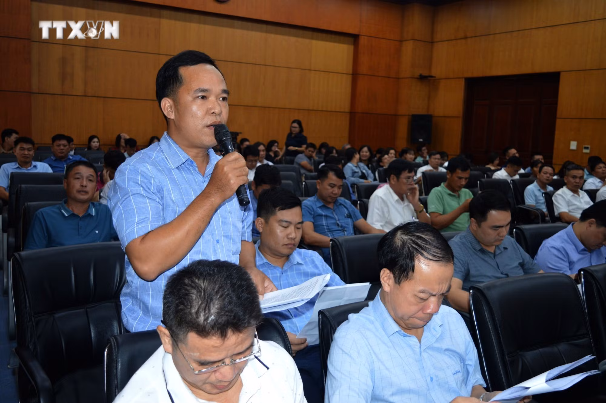 vna_potal_hoi_nghi_gap_go_giua_lanh_dao_ubnd_tinh_tuyen_quang_voi_cac_hop_tac_xa_7700288.jpg