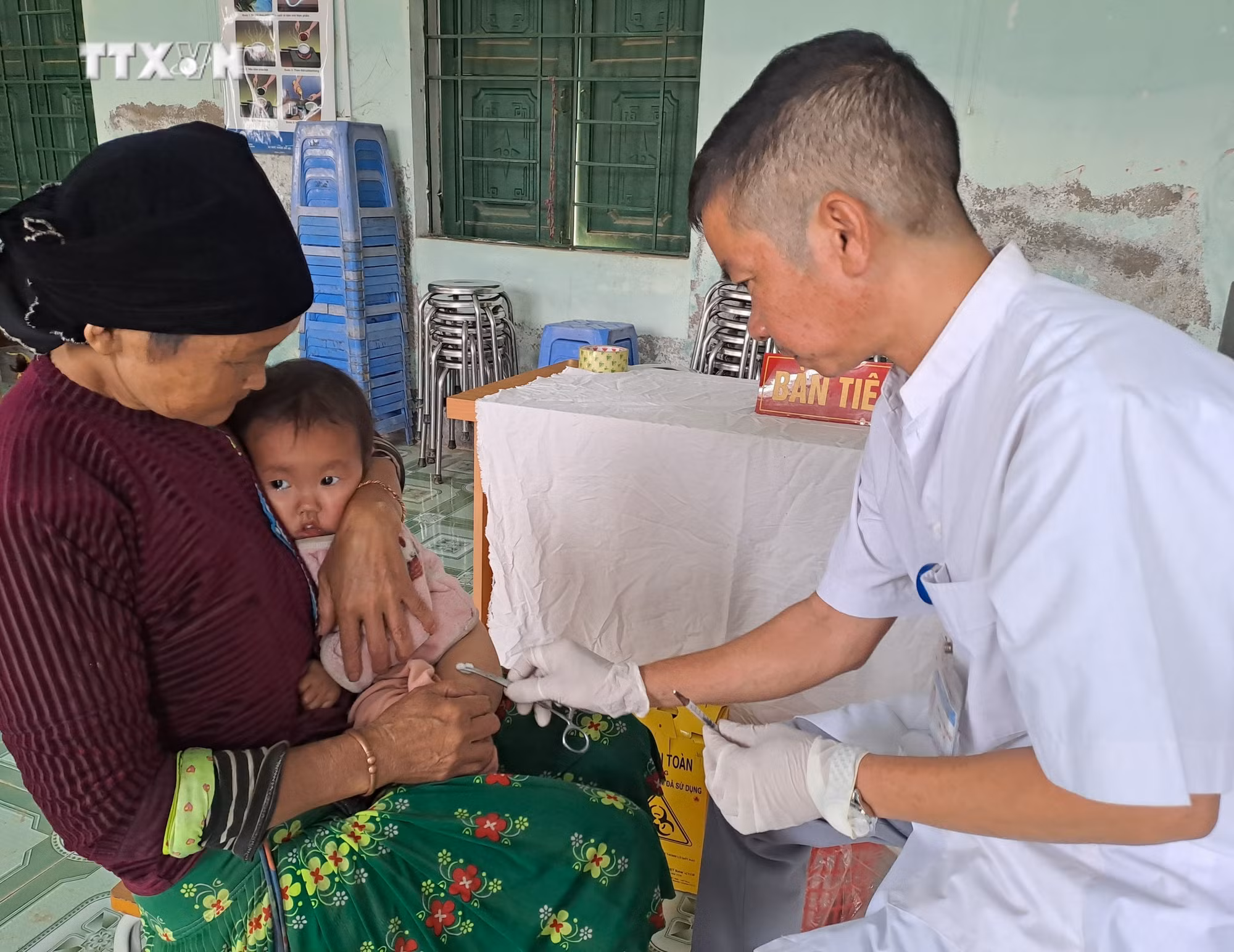 vna_potal_ha_giang_nang_cao_chat_luong_kham_chua_benh_trong_he_thong_y_te_co_so_7386437.jpg