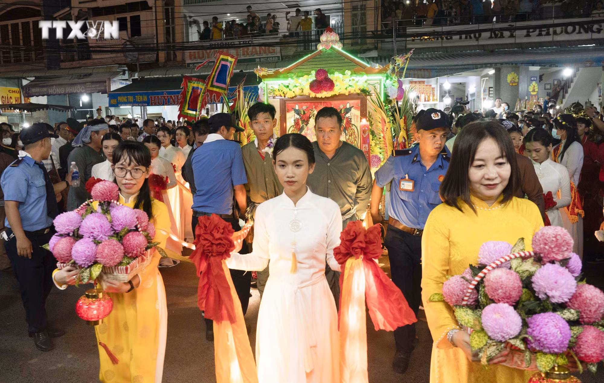 vna_potal_unesco_cong_nhan_le_hoi_via_ba_chua_xu_nui_sam_duoc_la_di_san_the_gioi_7739259.jpg