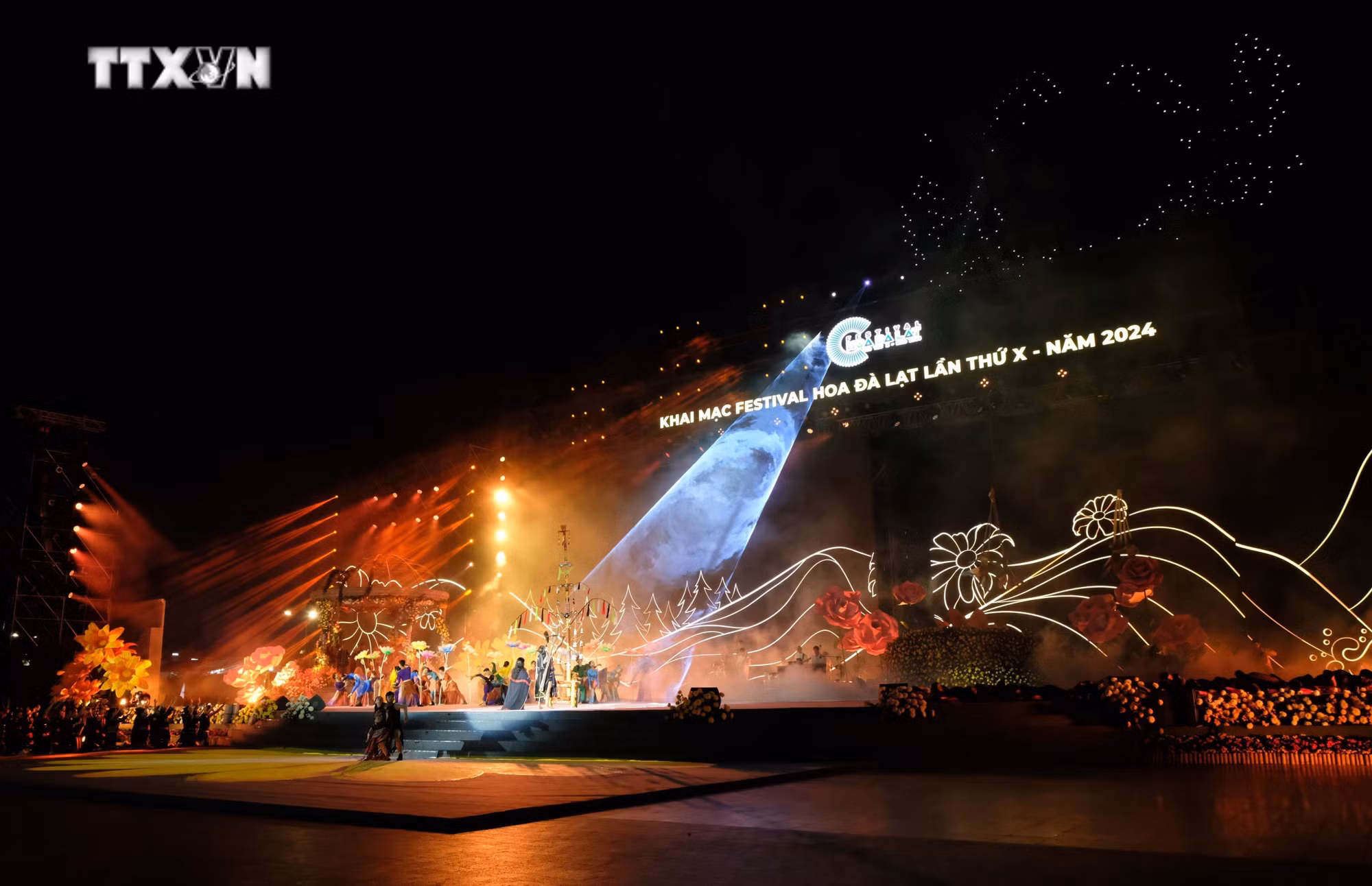 vna_potal_khai_mac_fetival_hoa_da_lat_lan_thu_x_nam_2024_7741351.jpg
