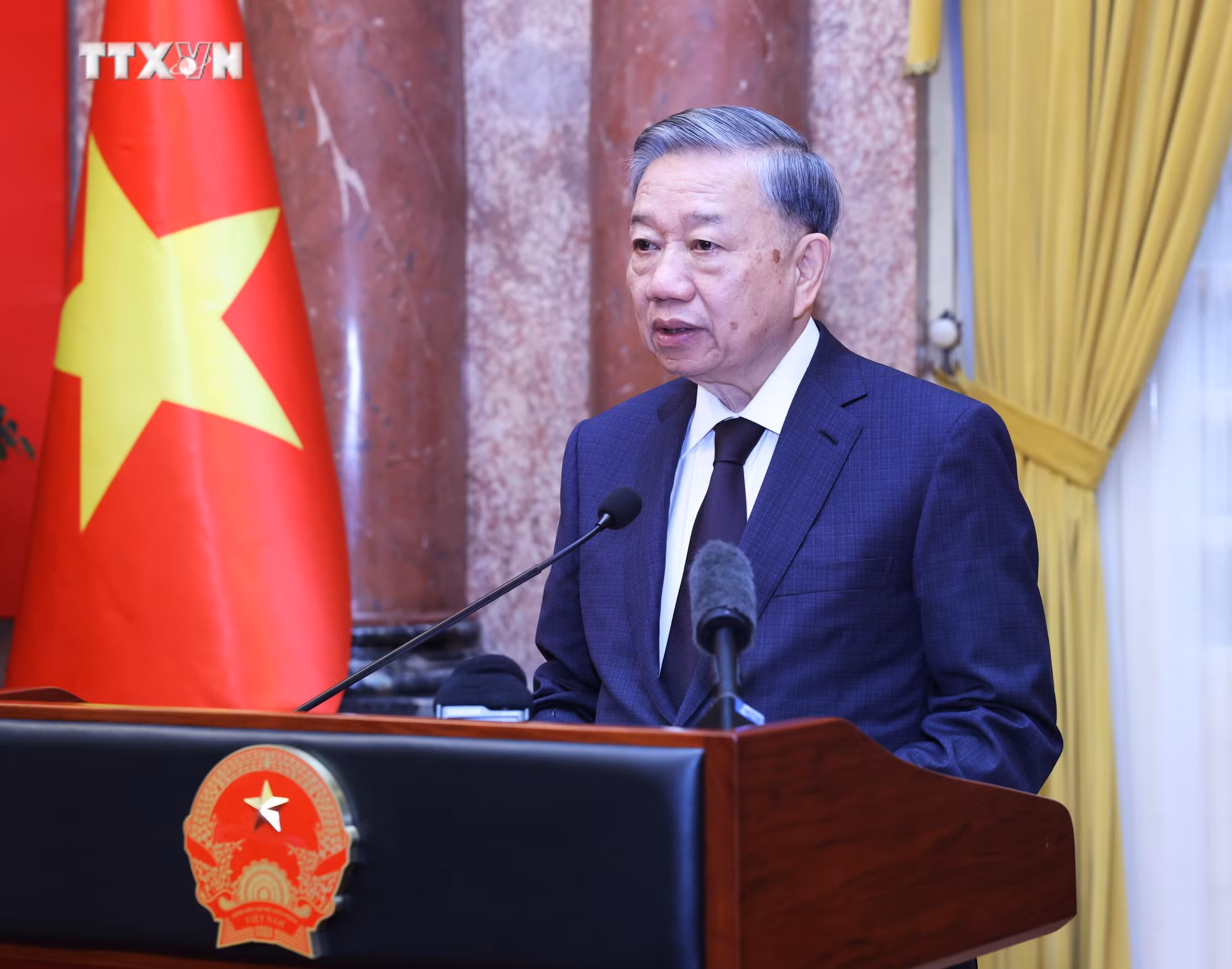 vna_potal_tong_bi_thu_chu_tich_nuoc_to_lam_gap_mat_cac_dai_bieu_tham_muu_gioi_phuc_vu_tot_giai_doan_2019-2024_7571651.jpg