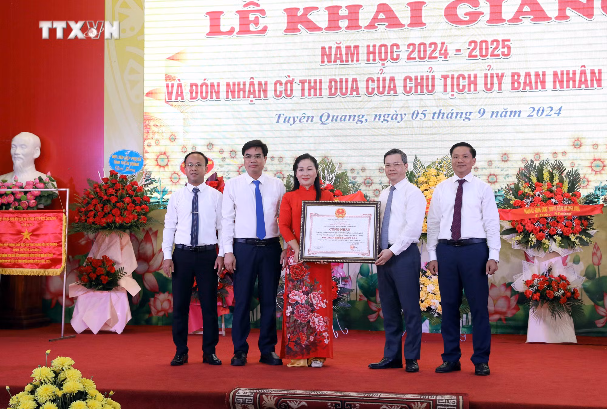 vna_potal_hon_23_trieu_hoc_sinh_ca_nuoc_buoc_vao_nam_hoc_moi_2024_-_2025_7574068.jpg
