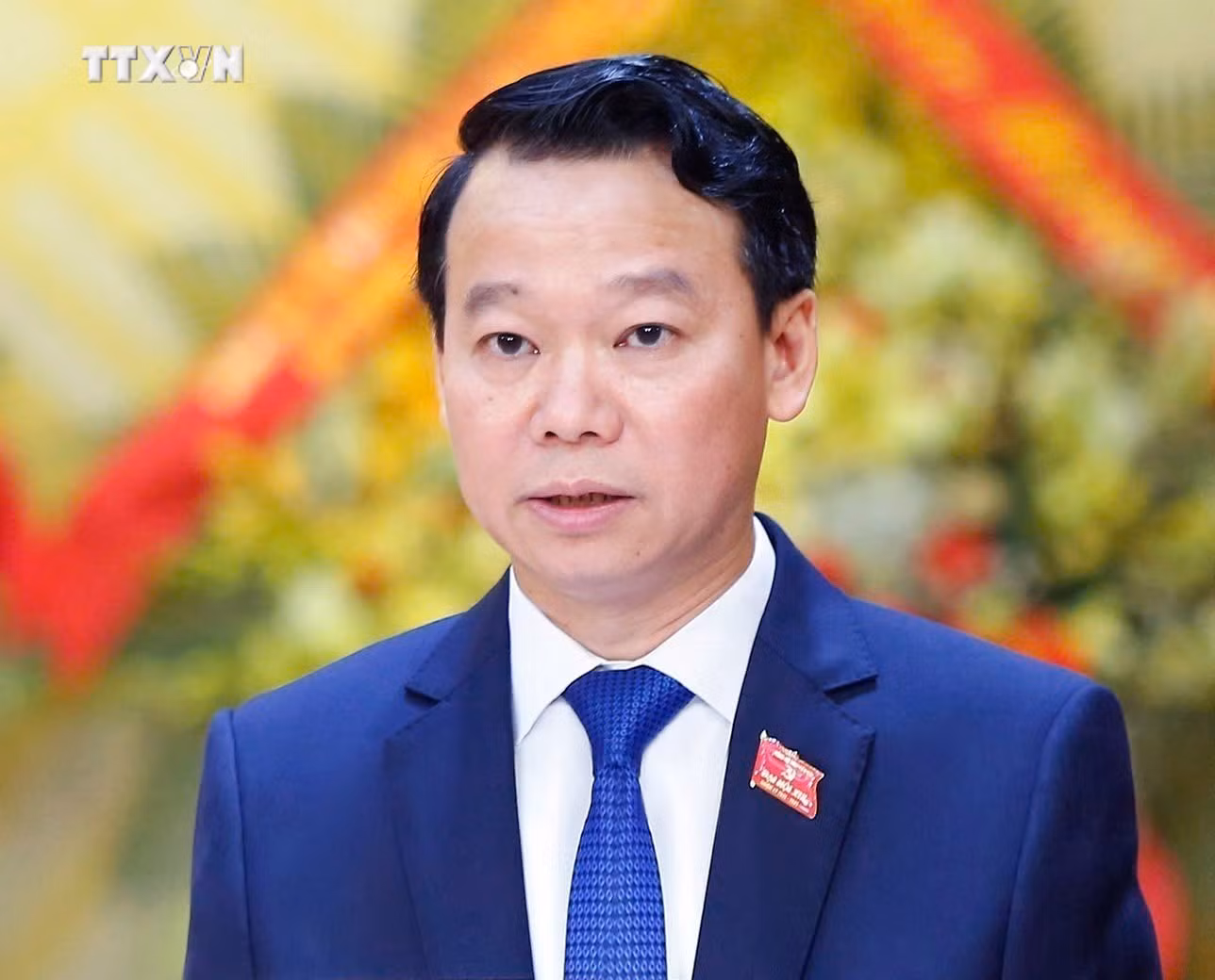 vna_potal_quoc_hoi_phe_chuan_bo_nhiem_3_pho_thu_tuong_2_bo_truong10.png