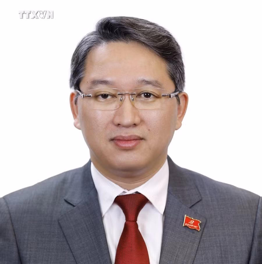 vna_potal_quoc_hoi_phe_chuan_bo_nhiem_3_pho_thu_tuong_2_bo_truong4.png