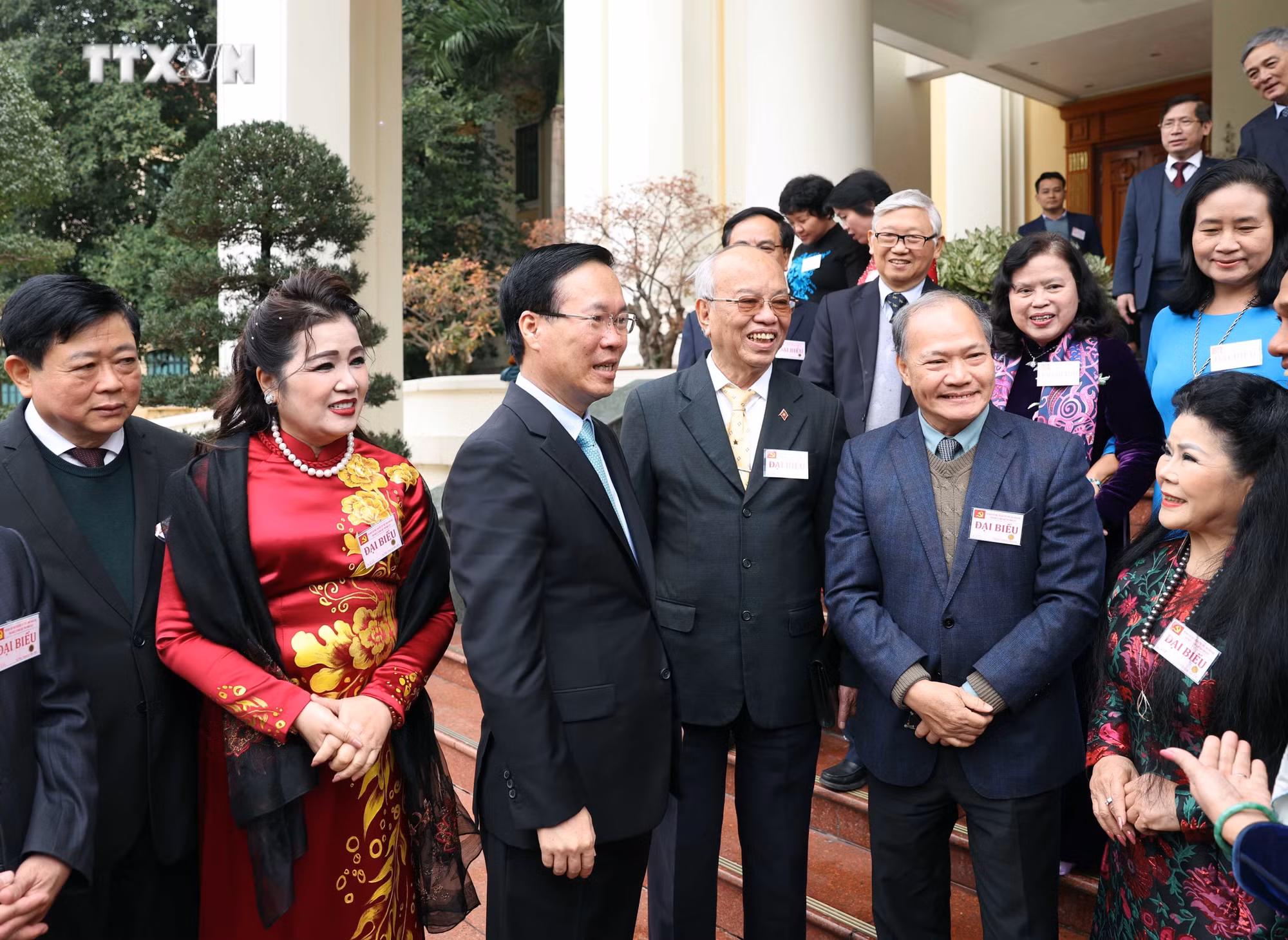 vna_potal_lanh_dao_dang_nha_nuoc_gap_mat_dai_bieu_tri_thuc_nha_khoa_hoc_van_nghe_si_nhan_dip_xuan_giap_thin_2024_170828664_7248557.jpg