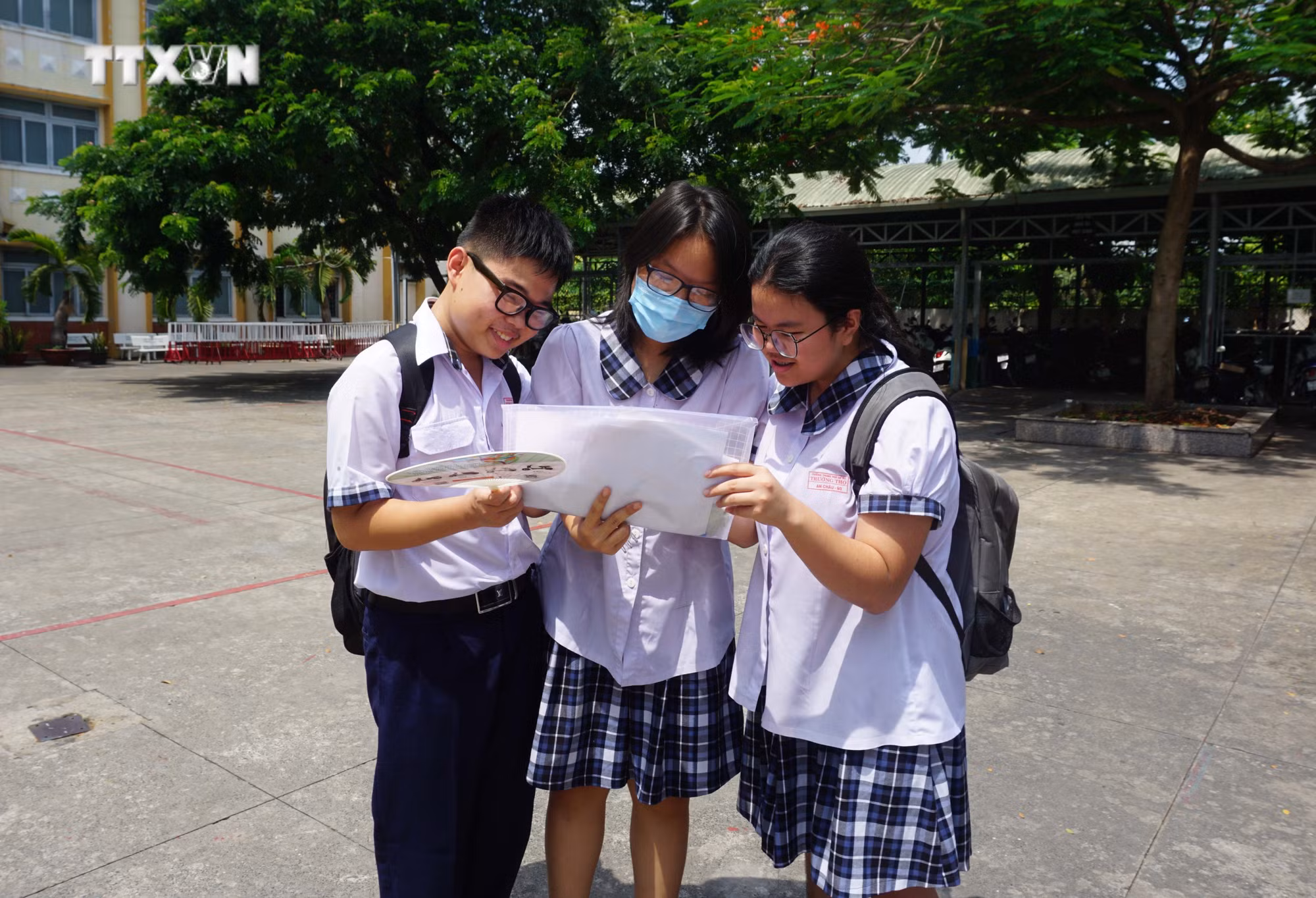 vna_potal_thi_sinh_thanh_pho_ho_chi_minh_hoan_thanh_buoi_thi_dau_tien_ky_thi_lop_10_7416248.jpg