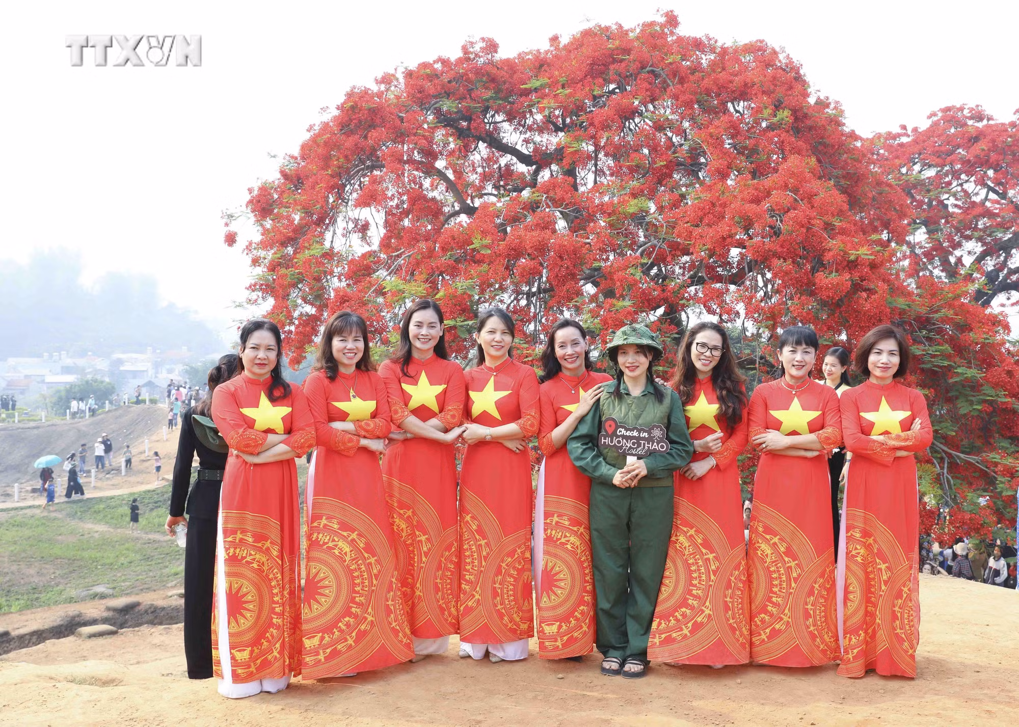 vna_potal_dong_dao_du_khach_tham_quan_bao_tang_va_di_tich_chien_truong_dien_bien_phu_7353398.jpg
