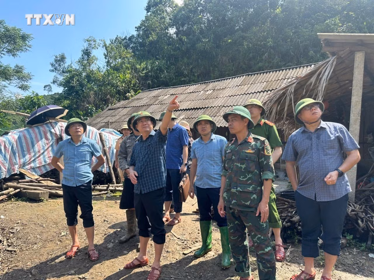 vna_potal_yen_bai_them_2_nguoi_thuong_vong_do_sat_lo_dat__7593265.jpg