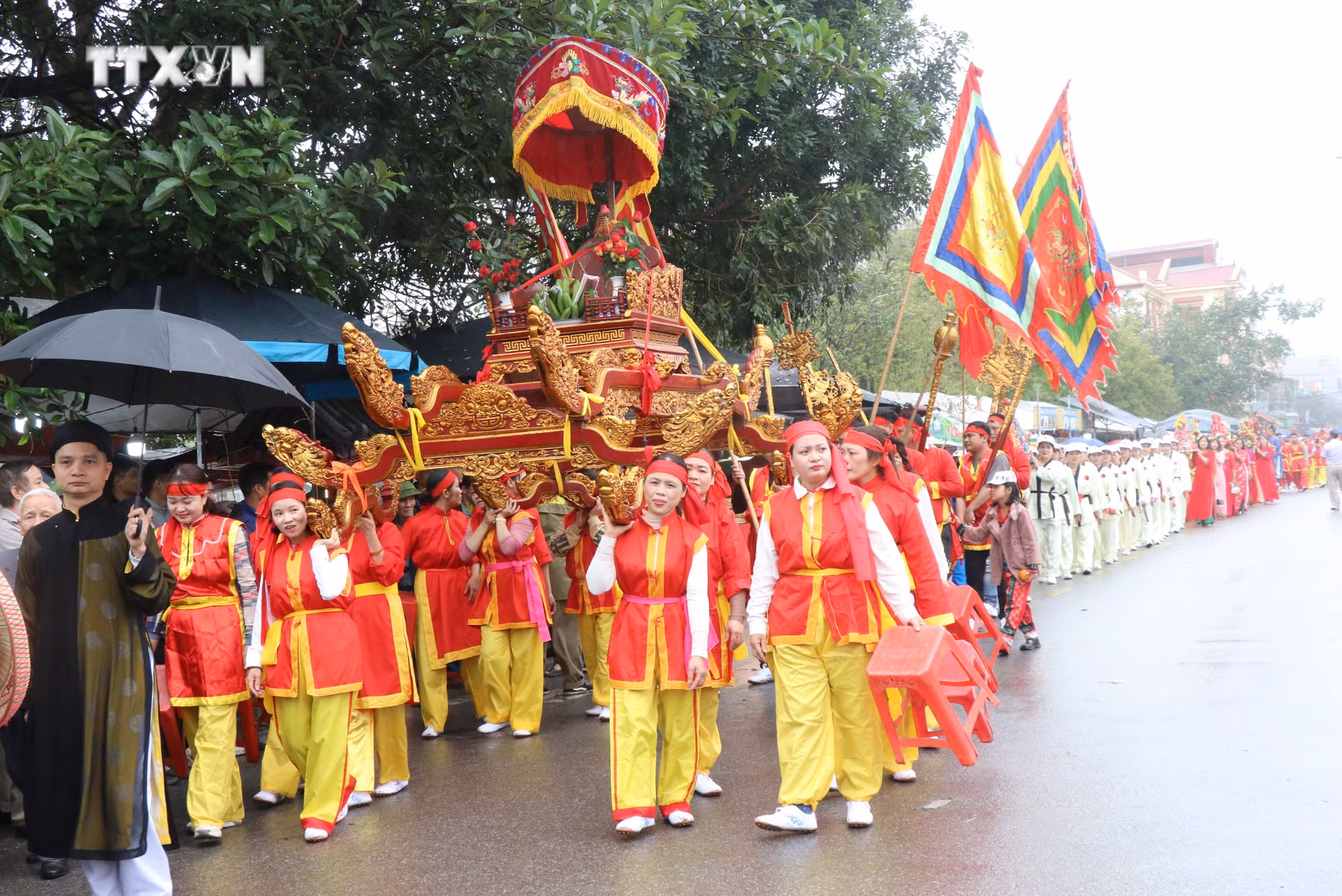 vna_potal_van_hoa_soi_duong_le_hoi_lang_diem_tuong_nho_thuy_to_quan_ho_7272760.jpg