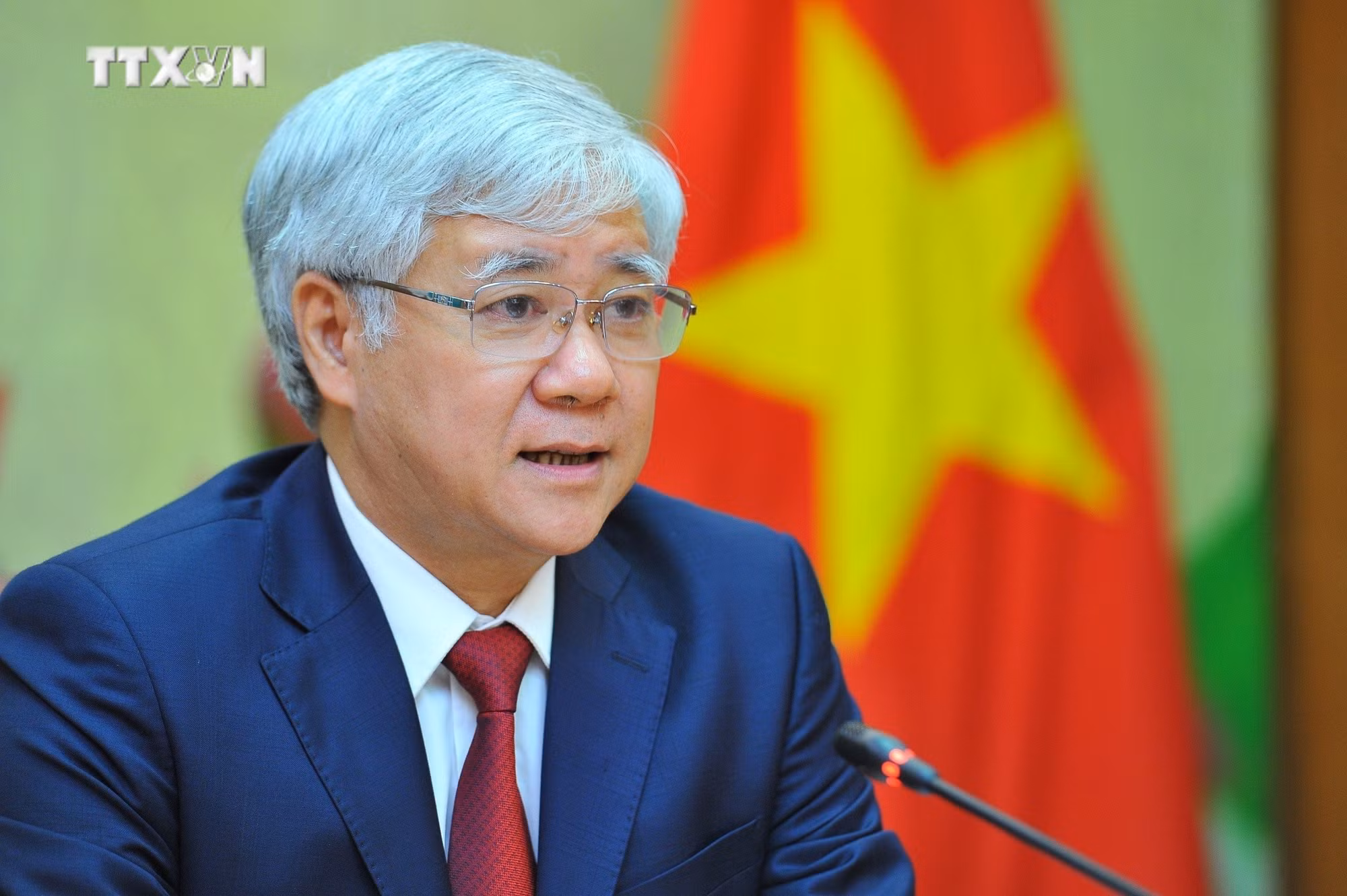 vna_potal_dong_chi_do_van_chien_duoc_bau_vao_bo_chinh_tri_khoa_xiii__7379686.jpg