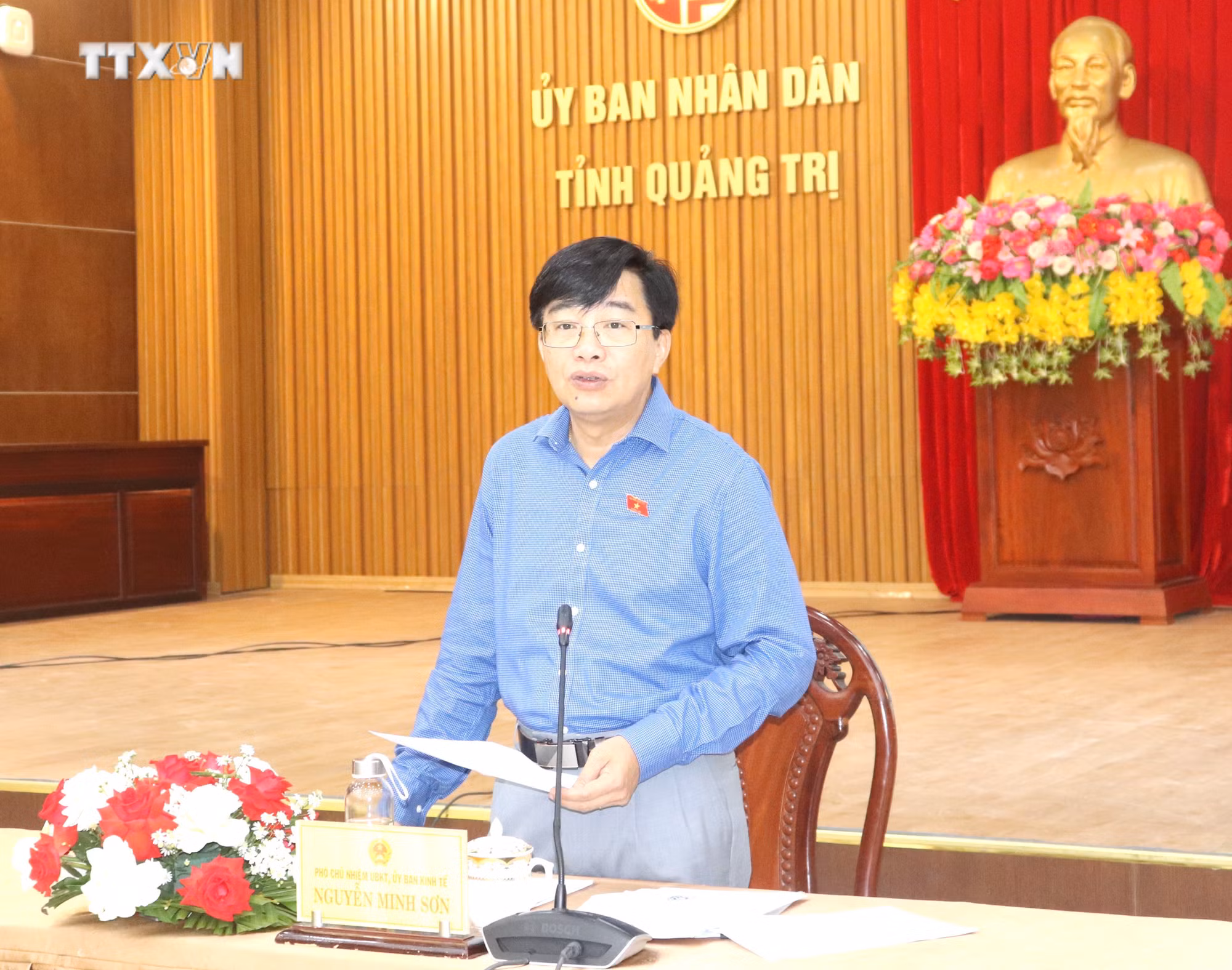 vna_potal_uy_ban_kinh_te_quoc_hoi_lam_viec_voi_cac_tinh_quang_binh_quang_tri_quang_ngai_ha_tinh__7378548.jpg