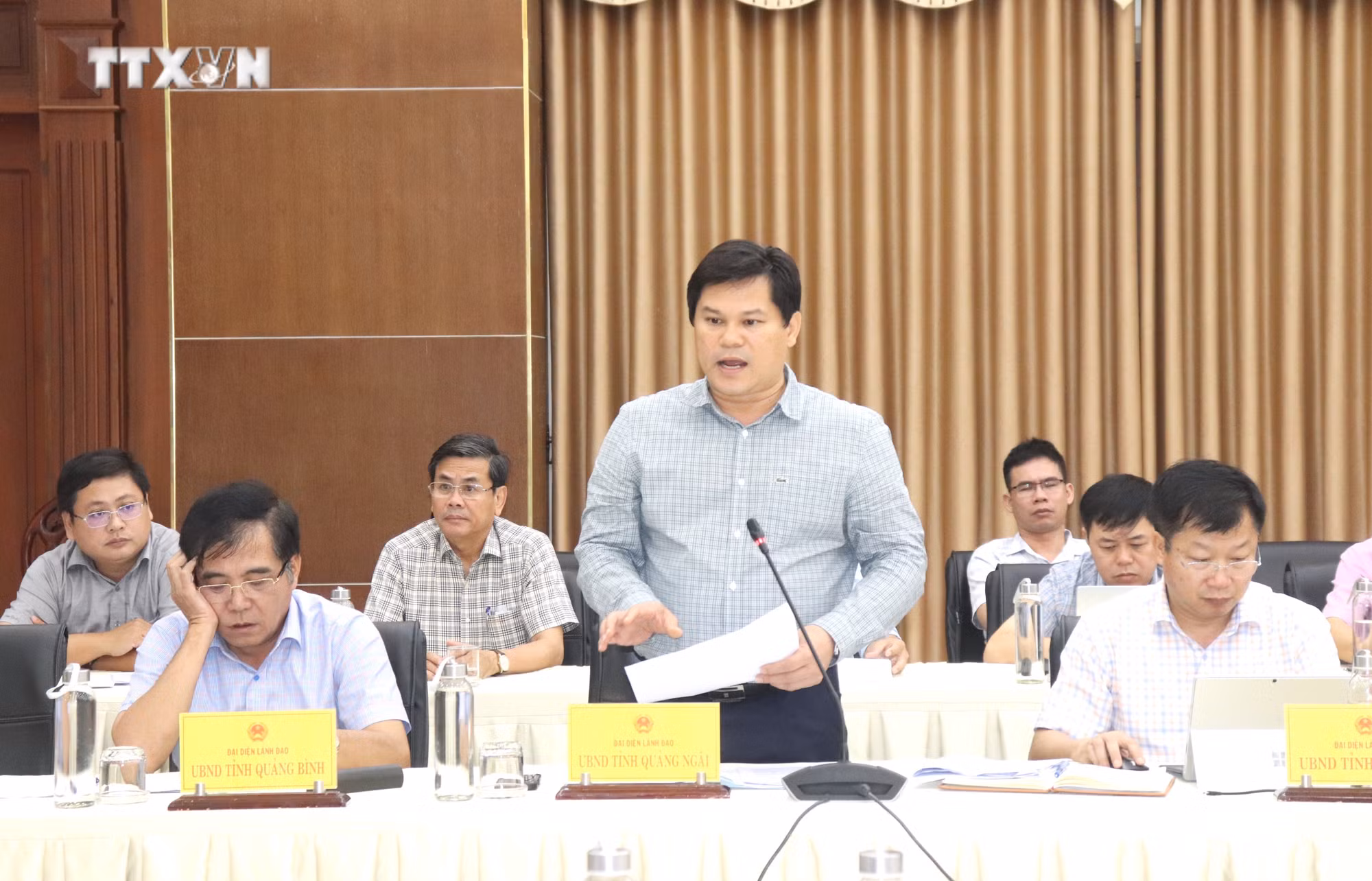 vna_potal_uy_ban_kinh_te_quoc_hoi_lam_viec_voi_cac_tinh_quang_binh_quang_tri_quang_ngai_ha_tinh__7378553.jpg