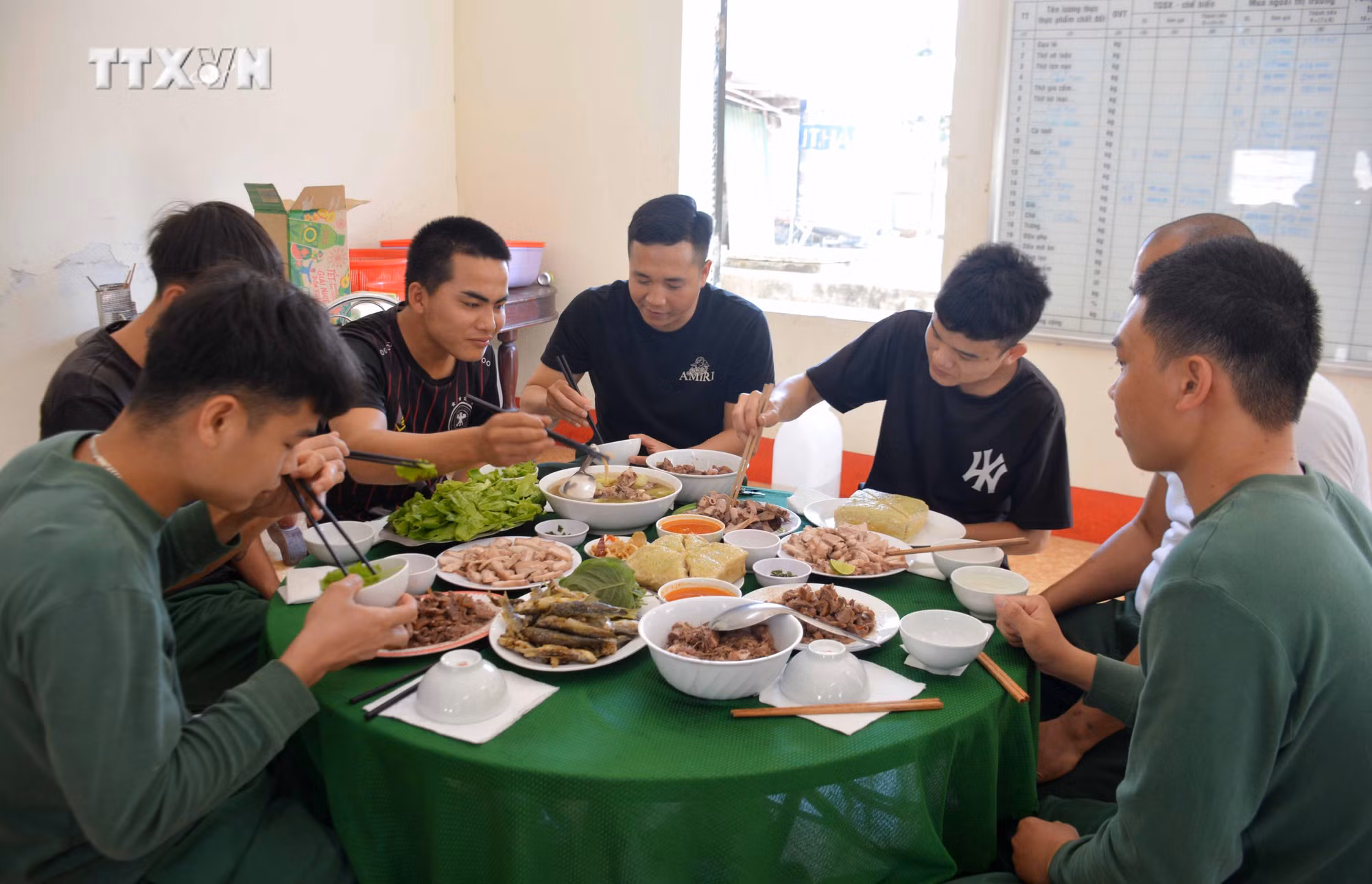 vna_potal_don_tet_o_don_bien_phong_dak_lak_7220236.jpg