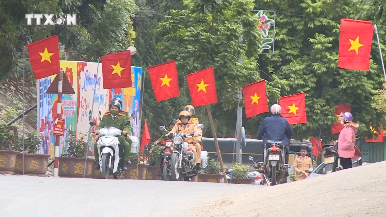 vna_potal_xuan_binh_yen_tren_bien_cuong_muong_lat_cua_tinh_thanh_hoa_7221157.jpg