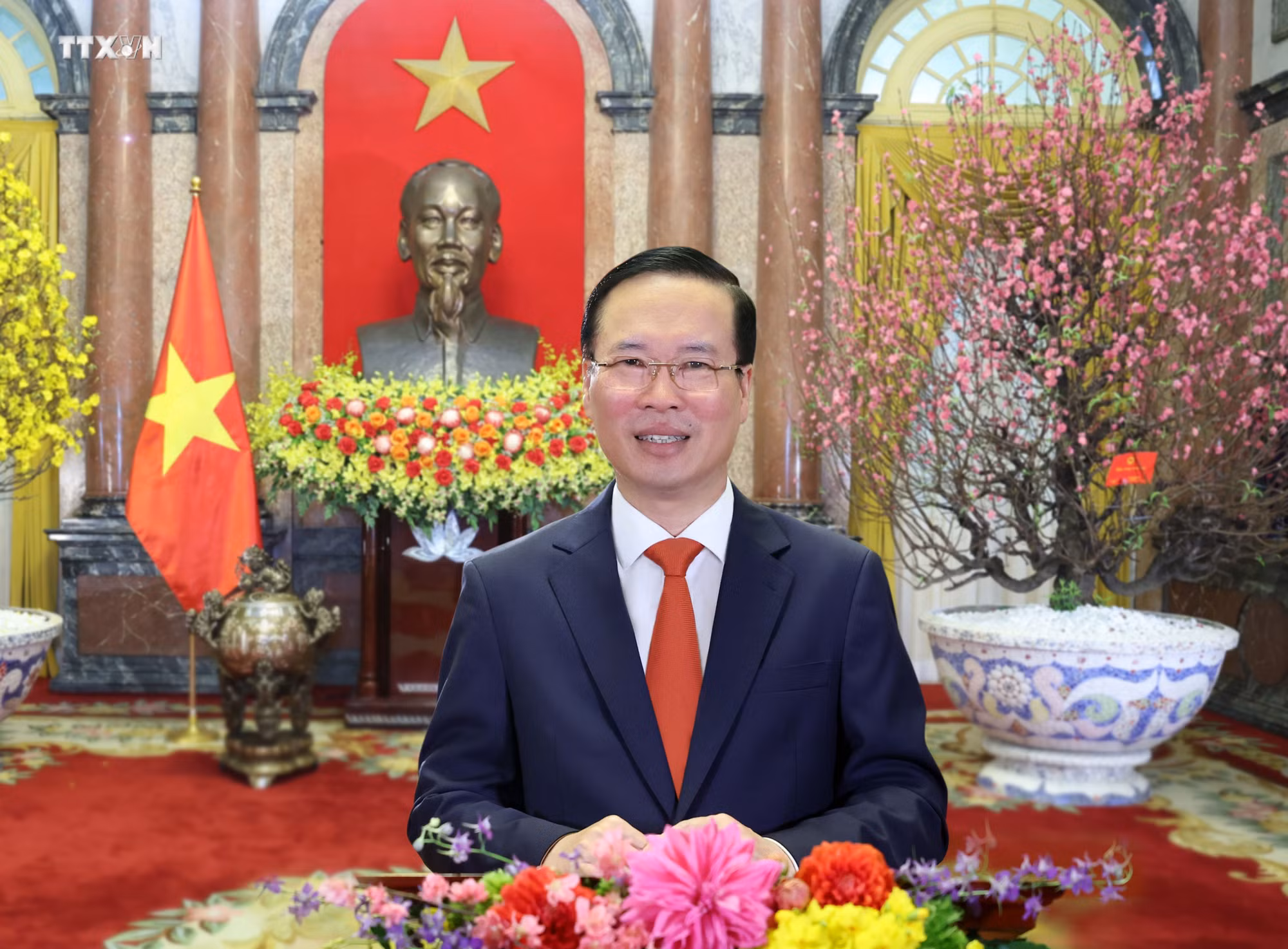 vna_potal_chu_tich_nuoc_vo_van_thuong_chuc_tet_giap_thin_2024___7220623.jpg