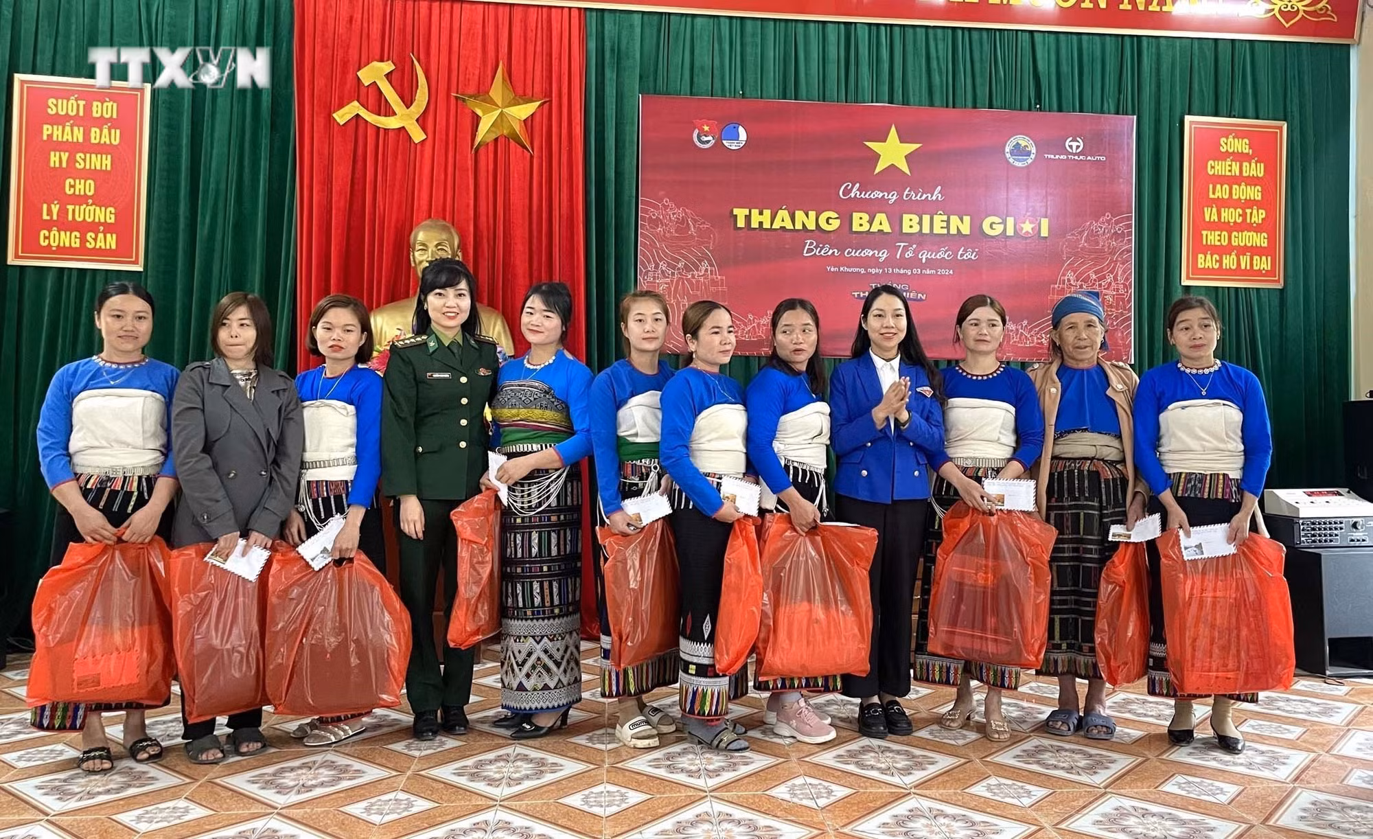 vna_potal_nhieu_hoat_dong_y_nghia_trong_chuong_trinh_thang_ba_bien_gioi_tai_thanh_hoa_7268917.jpg