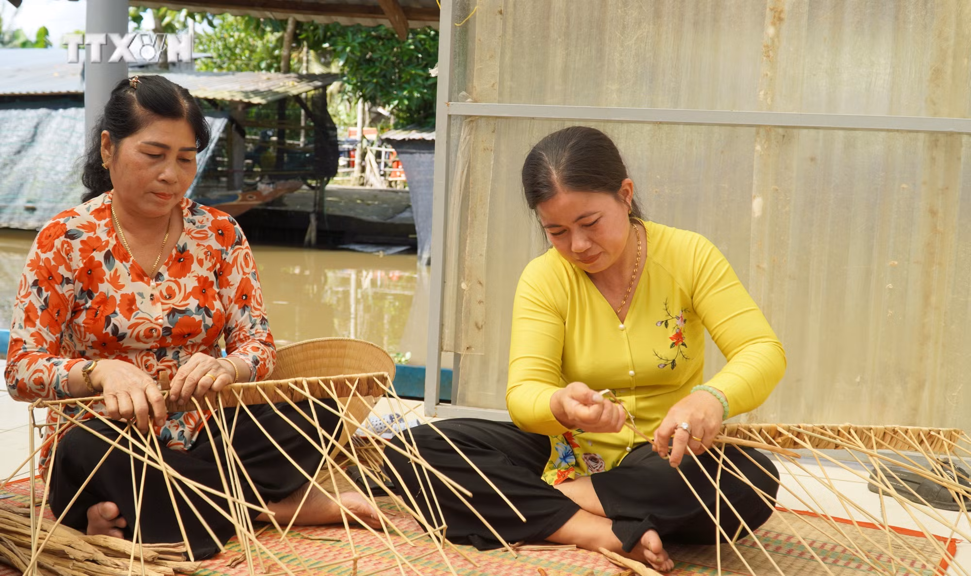 vna_potal_hop_tac_xa_dan_luc_binh_o_kien_giang_tao_viec_lam_cho_gan_400_lao_dong_nong_thon_7559783.jpg