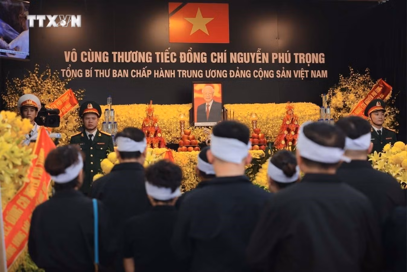 vna_potal_quoc_tang_tong_bi_thu_nguyen_phu_trong_le_truy_dieu_tai_xa_dong_hoi_huyen_dong_anh__7504805.jpg
