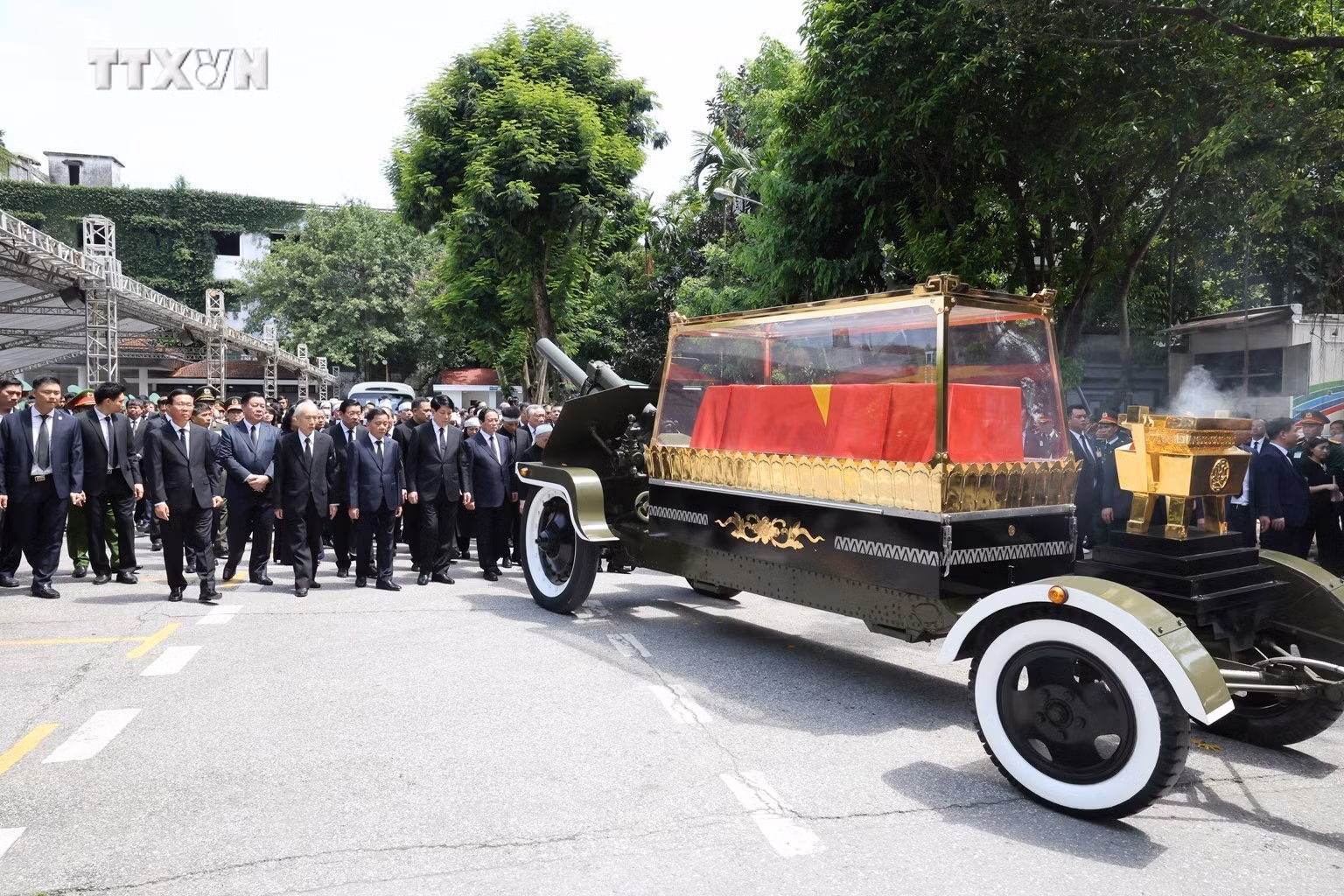 vna_potal_le_truy_dieu_tong_bi_thu_nguyen_phu_trong_7504963.jpg
