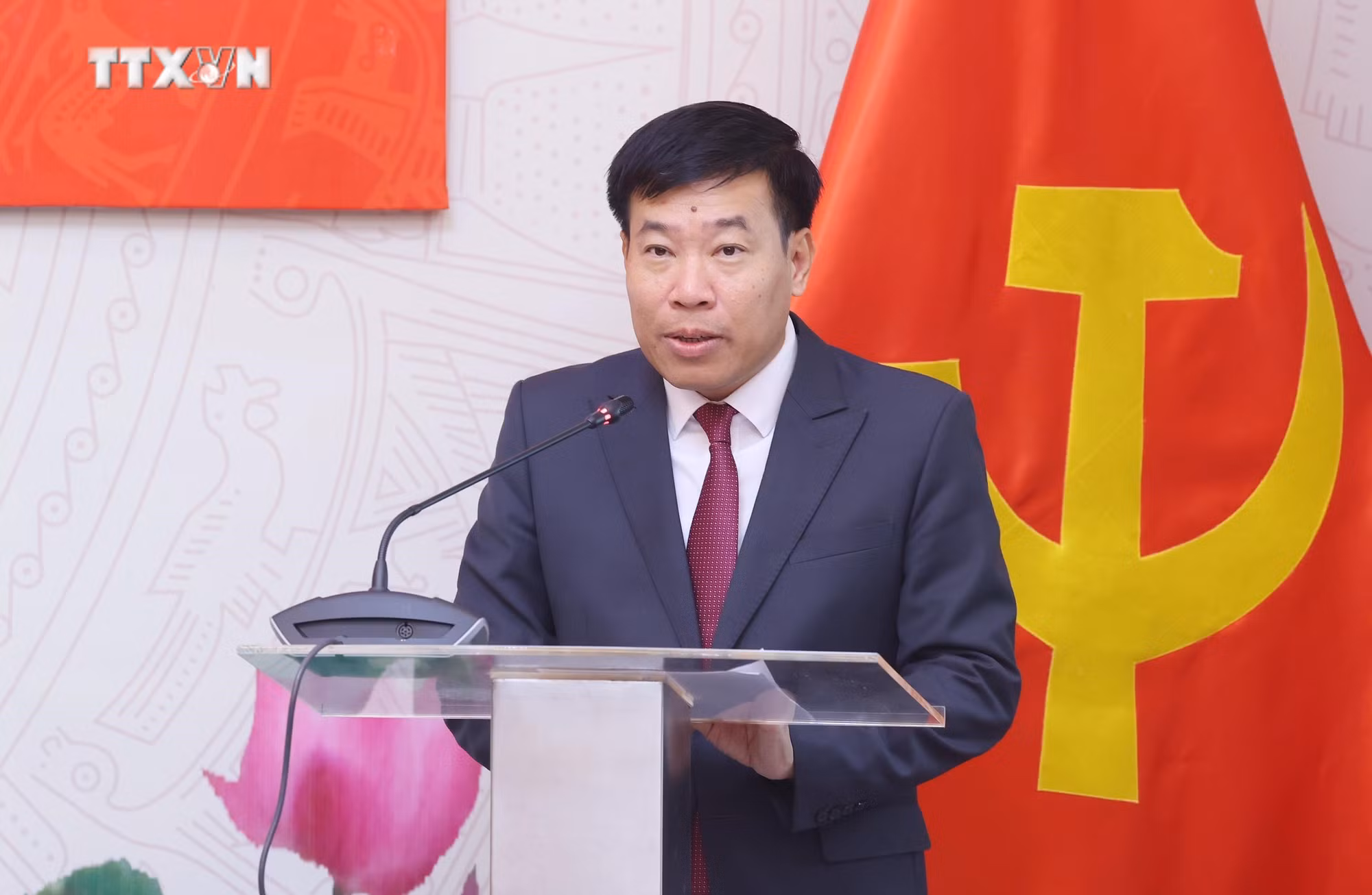 vna_potal_dong_chi_nguyen_manh_cuong_giu_chuc_pho_truong_ban_doi_ngoai_trung_uong_7713268.jpg
