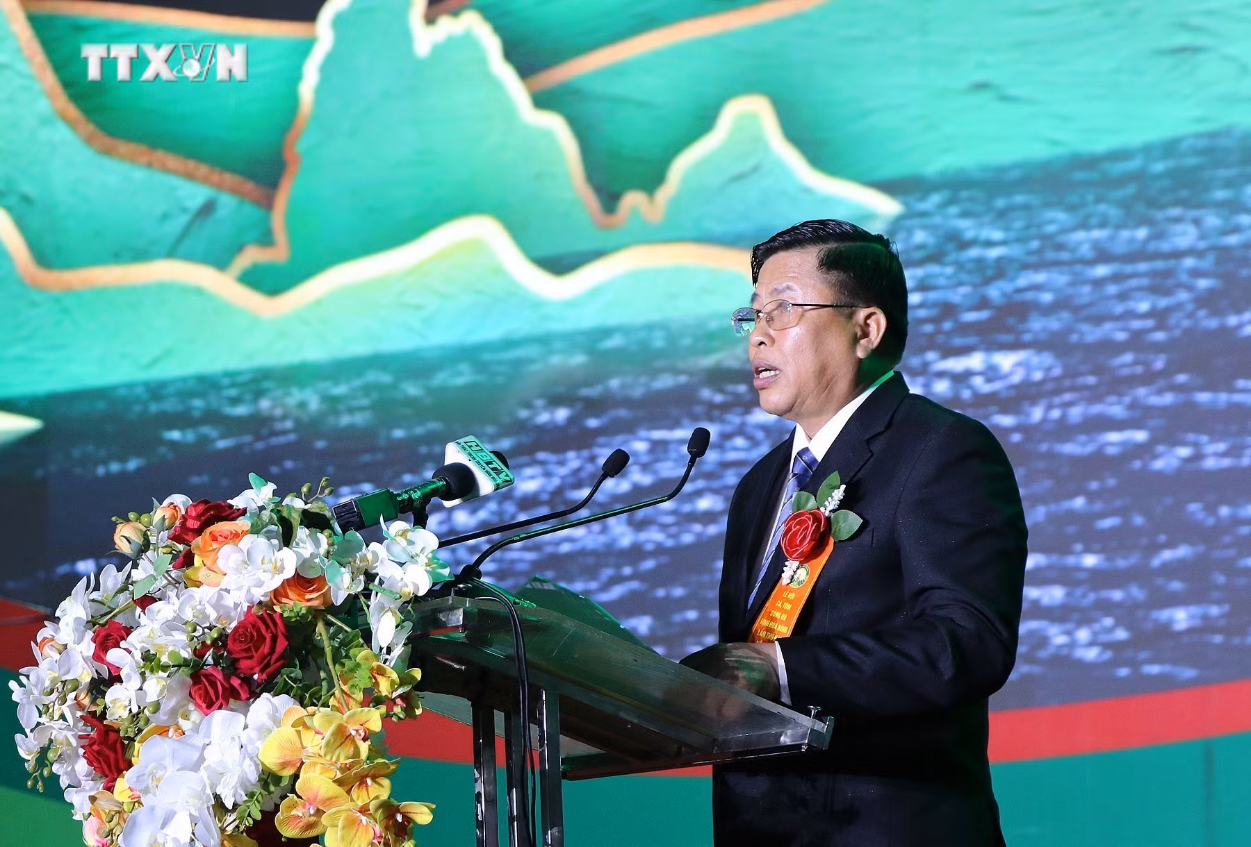 vna_potal_khai_mac_le_hoi_ca_tom_song_da_nam_2024_7712112.jpg