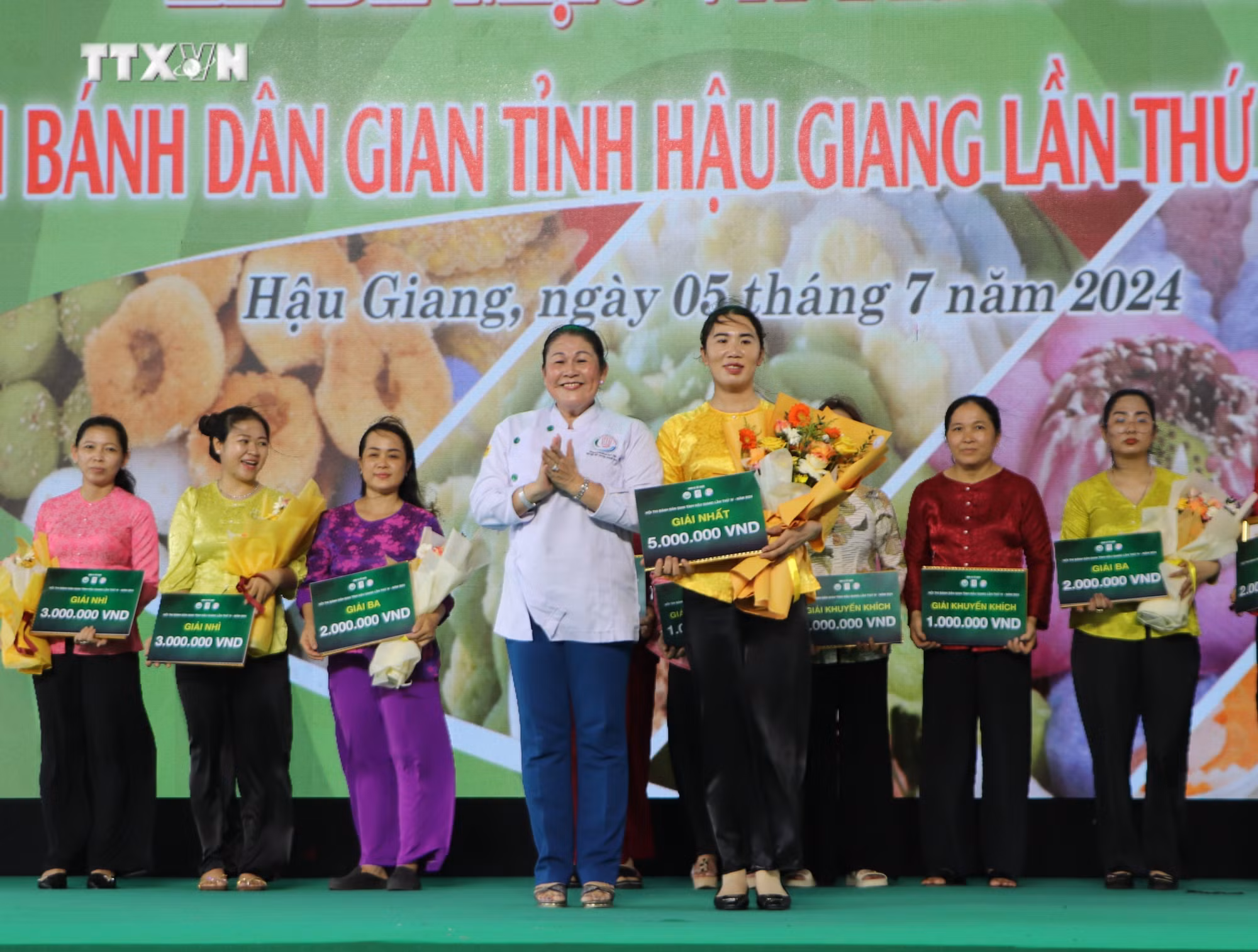 vna_potal_hoi_thi_banh_dan_gian_tinh_hau_giang_lan_thu_iv_7466936.jpg