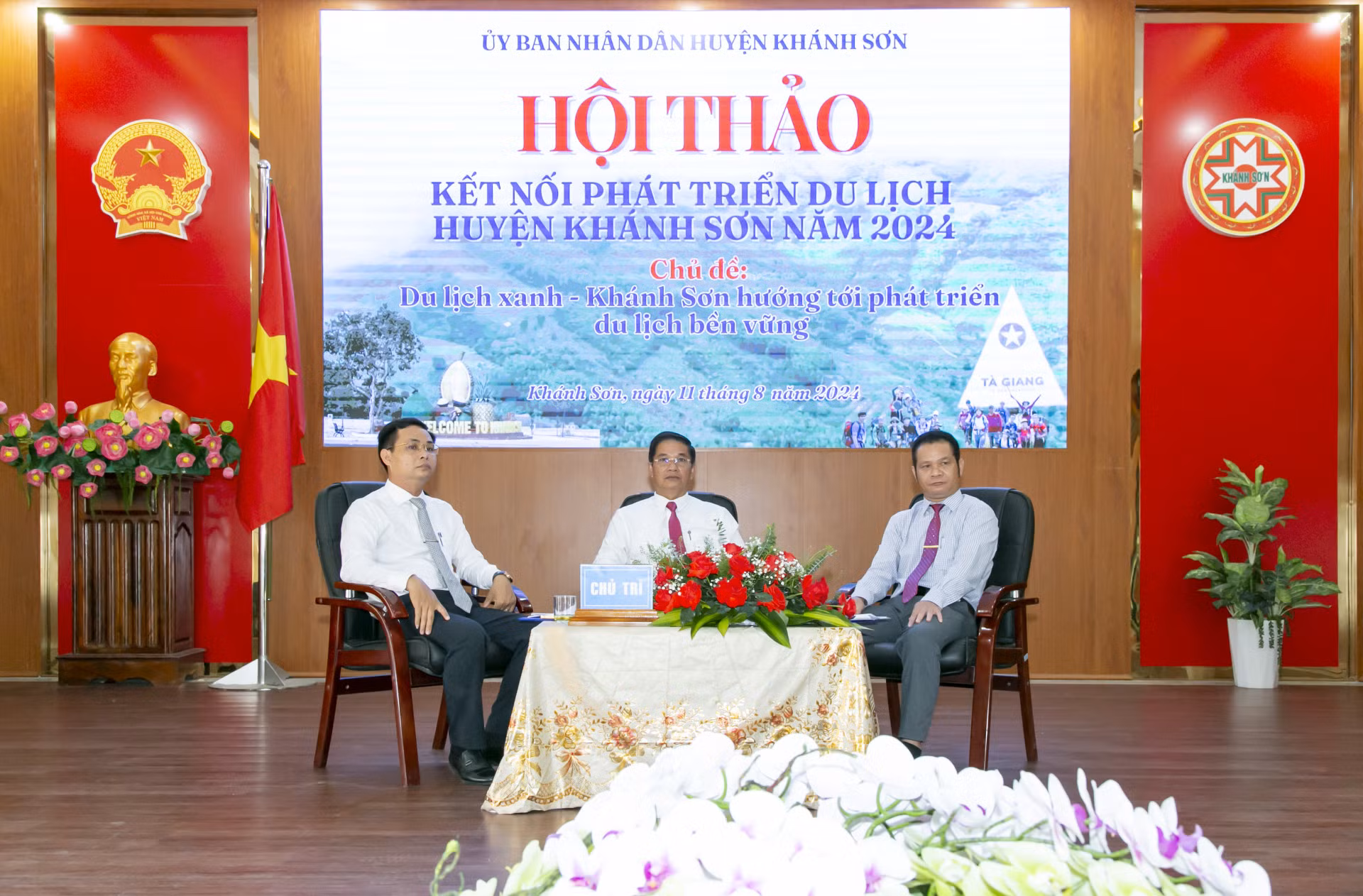 hoithaodulichKhanhSon1.jpg