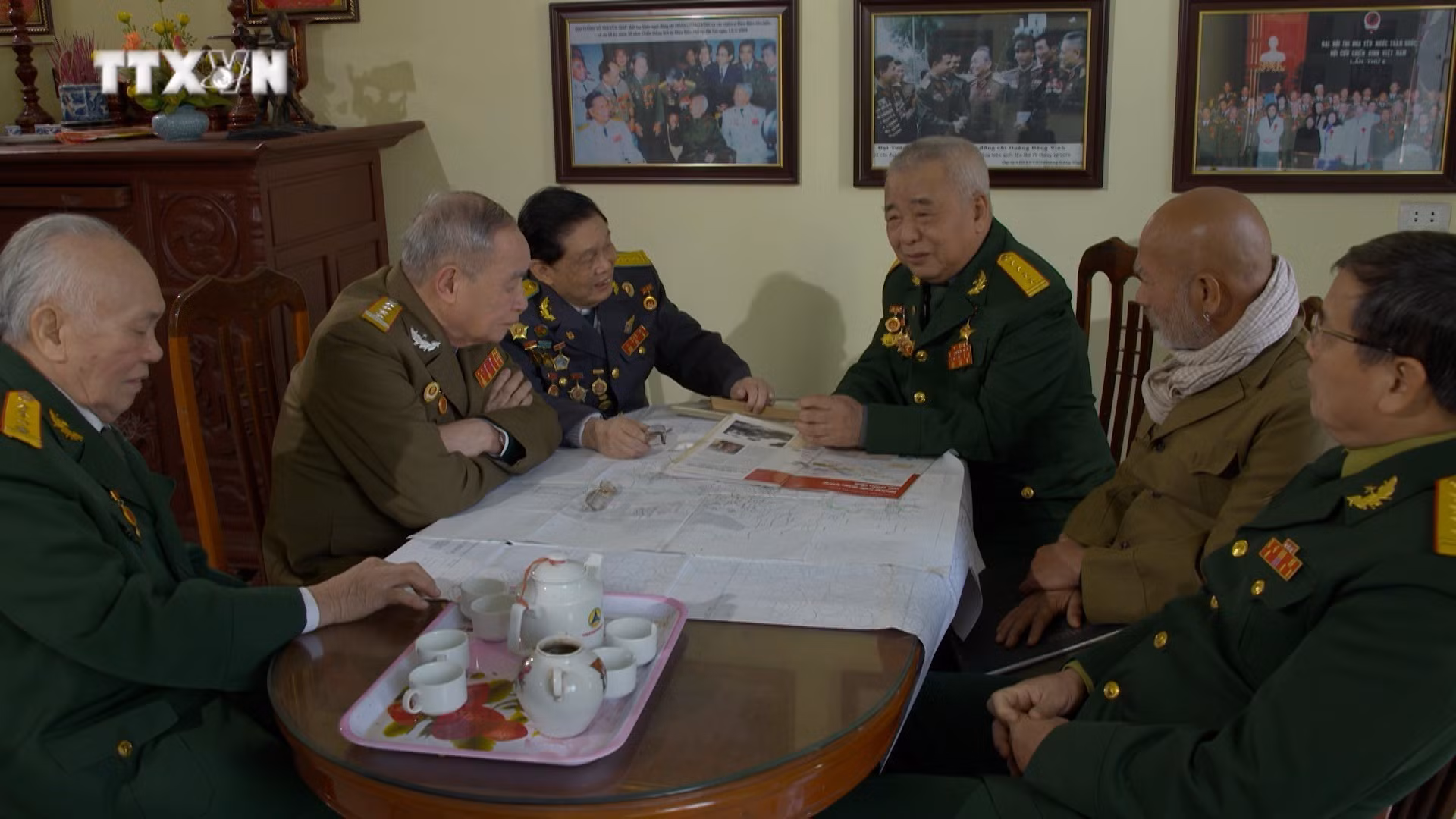 vna_potal_70_nam_chien_thang_dien_bien_phu_khai_mac_nhung_ngay_phim_tai_lieu_ky_niem_70_nam_chien_thang_dien_bien_phu__7357939.jpg
