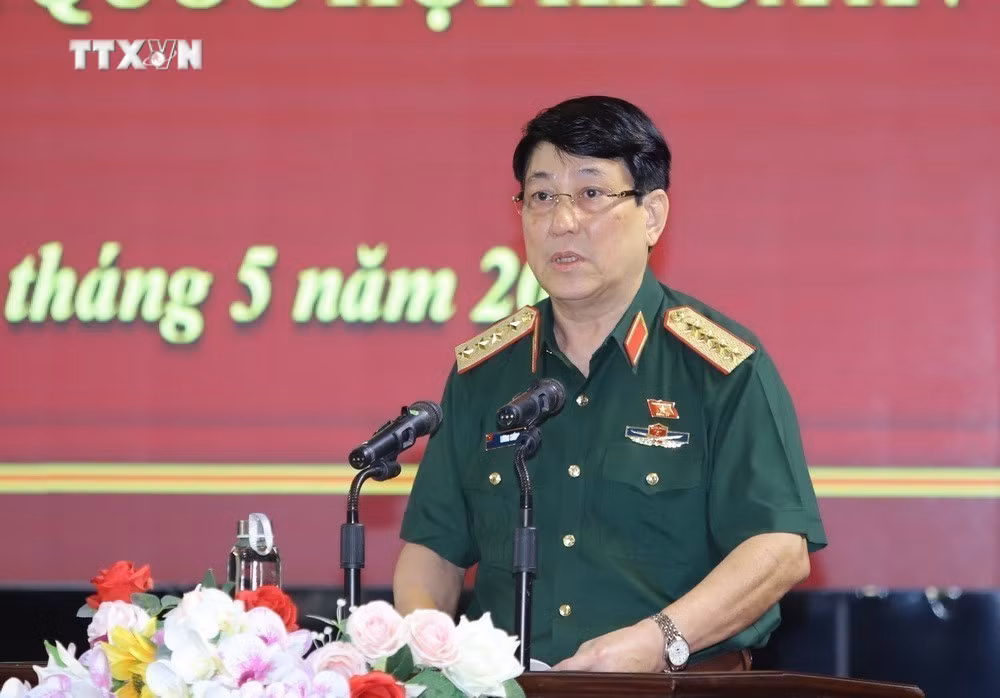 vna_potal_dai_tuong_luong_cuong_tiep_xuc_cu_tri_tai_thanh_hoa_143206107_7358835.jpg