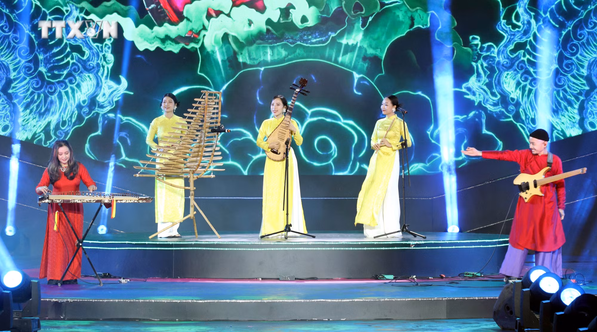 vna_potal_be_mac_festival_ninh_binh_nam_2024_7732483.jpg